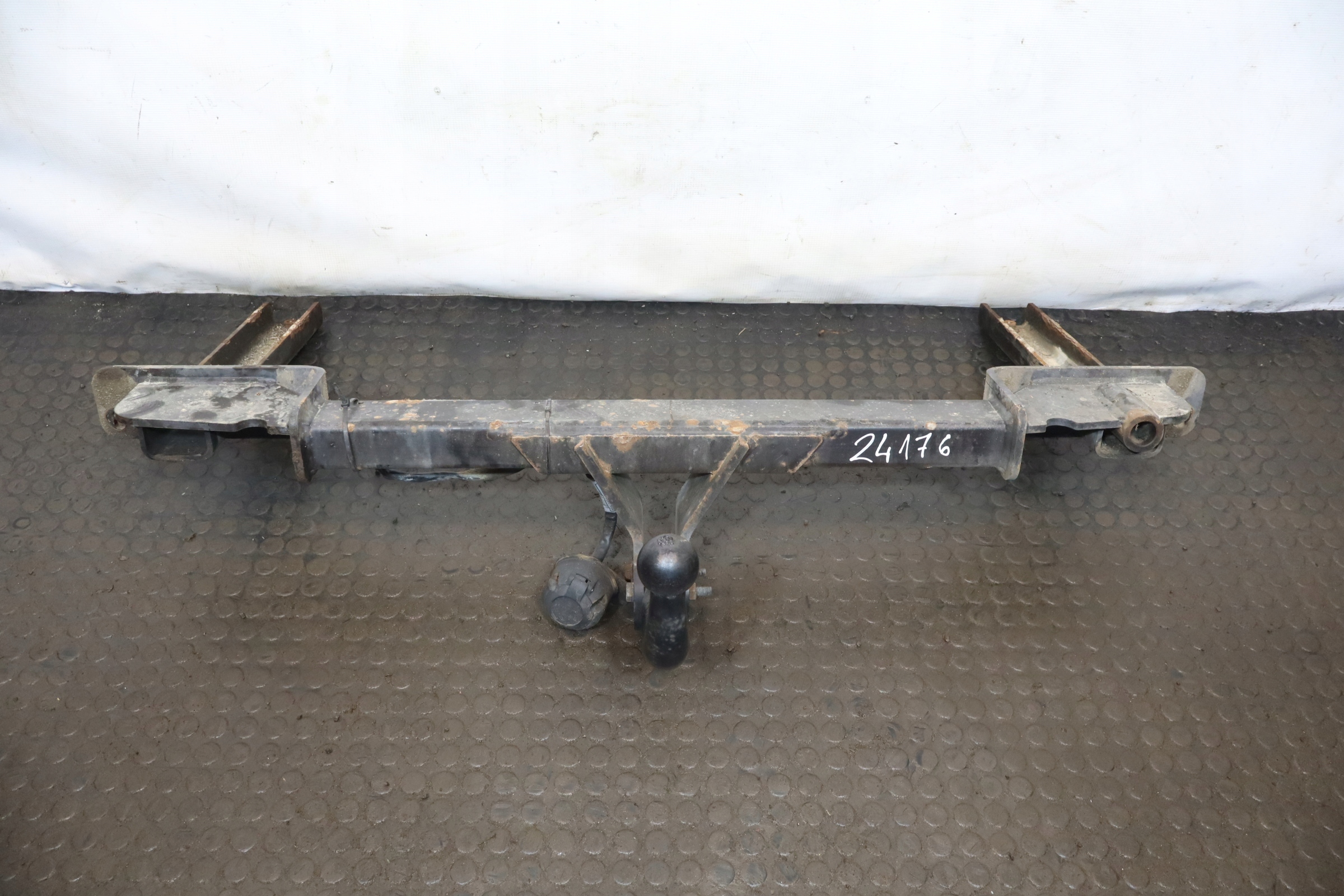 HAK HOLOWNICZY CHEVROLET CRUZE 1.8 Producent inny