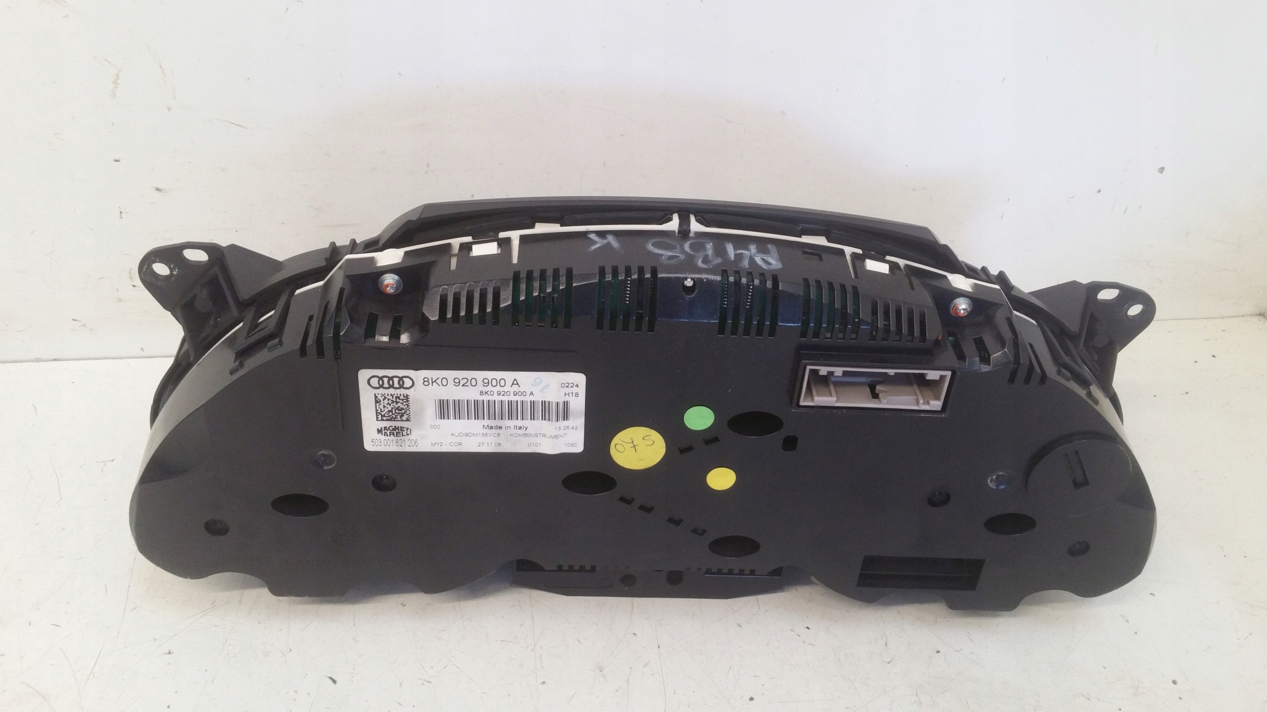 dials 8K0920900A Audi A4 B8