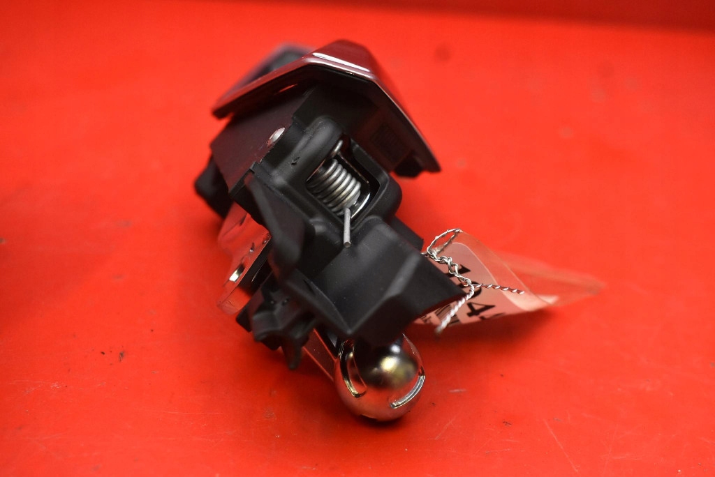 handle inner left front CHROM 4KE837019A AUDI E-TRON 55 18-21
