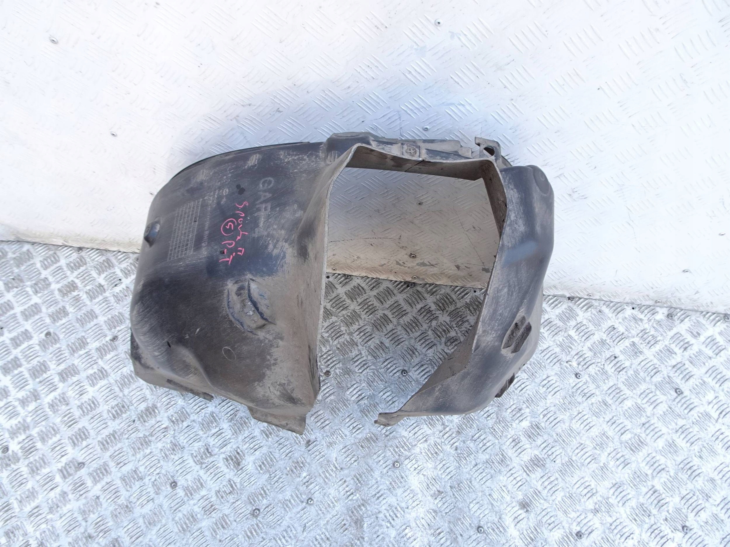 Nadkole PRAWY tył Kia Sportage II 04-10 r. LIFT