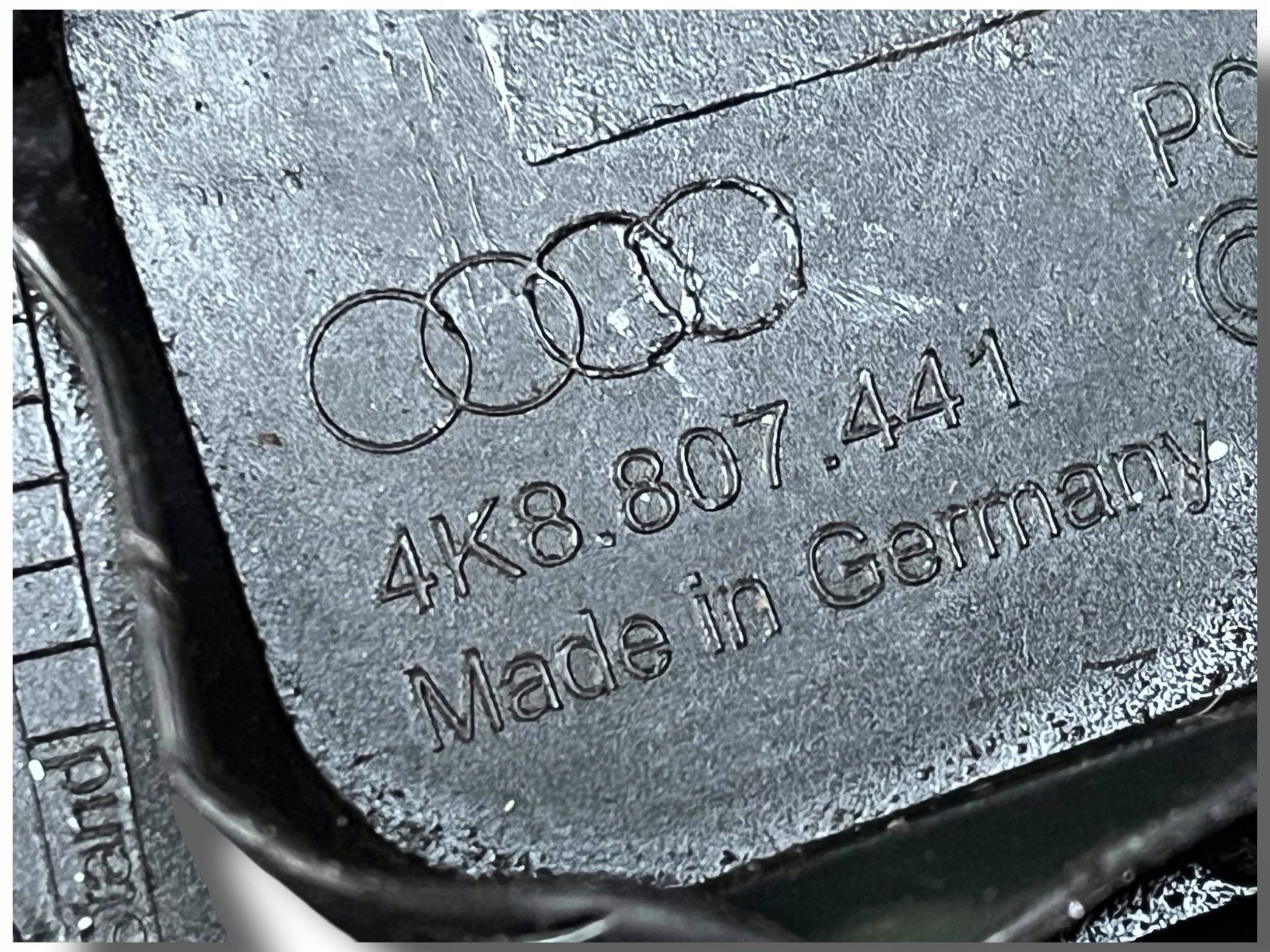 Abschleppöse der Stoßstange heck AUDI A7 II 18-22 4K8807441 !J