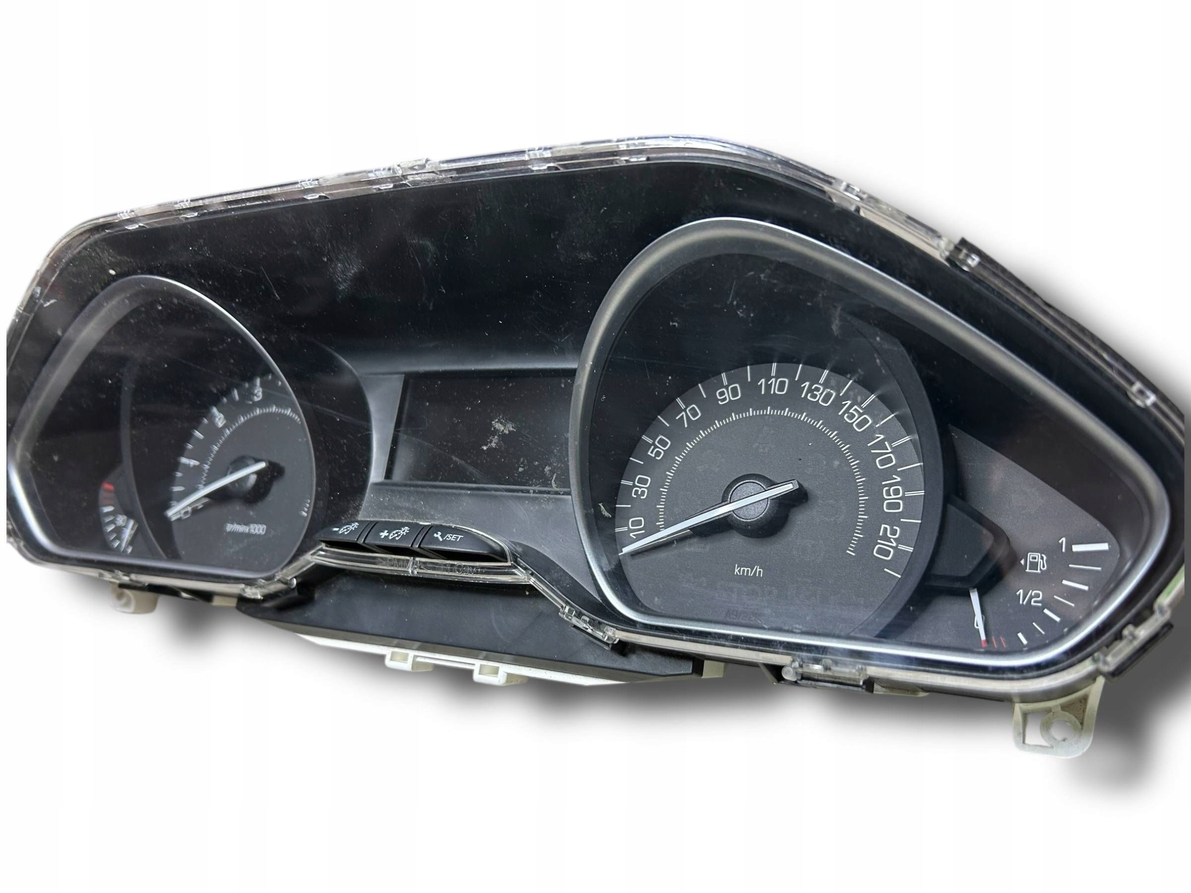 9813848780 dials dials peugeot 208 and 15R !J