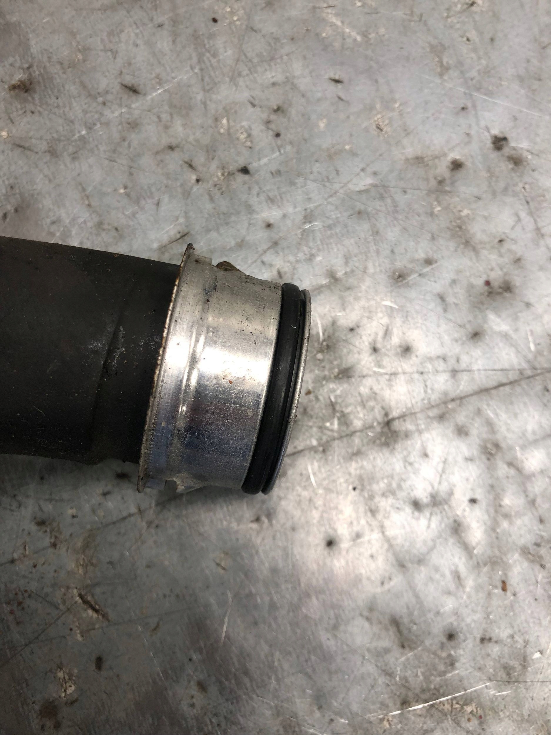 cijev prijenos vode MERCEDES W204 A2045011682