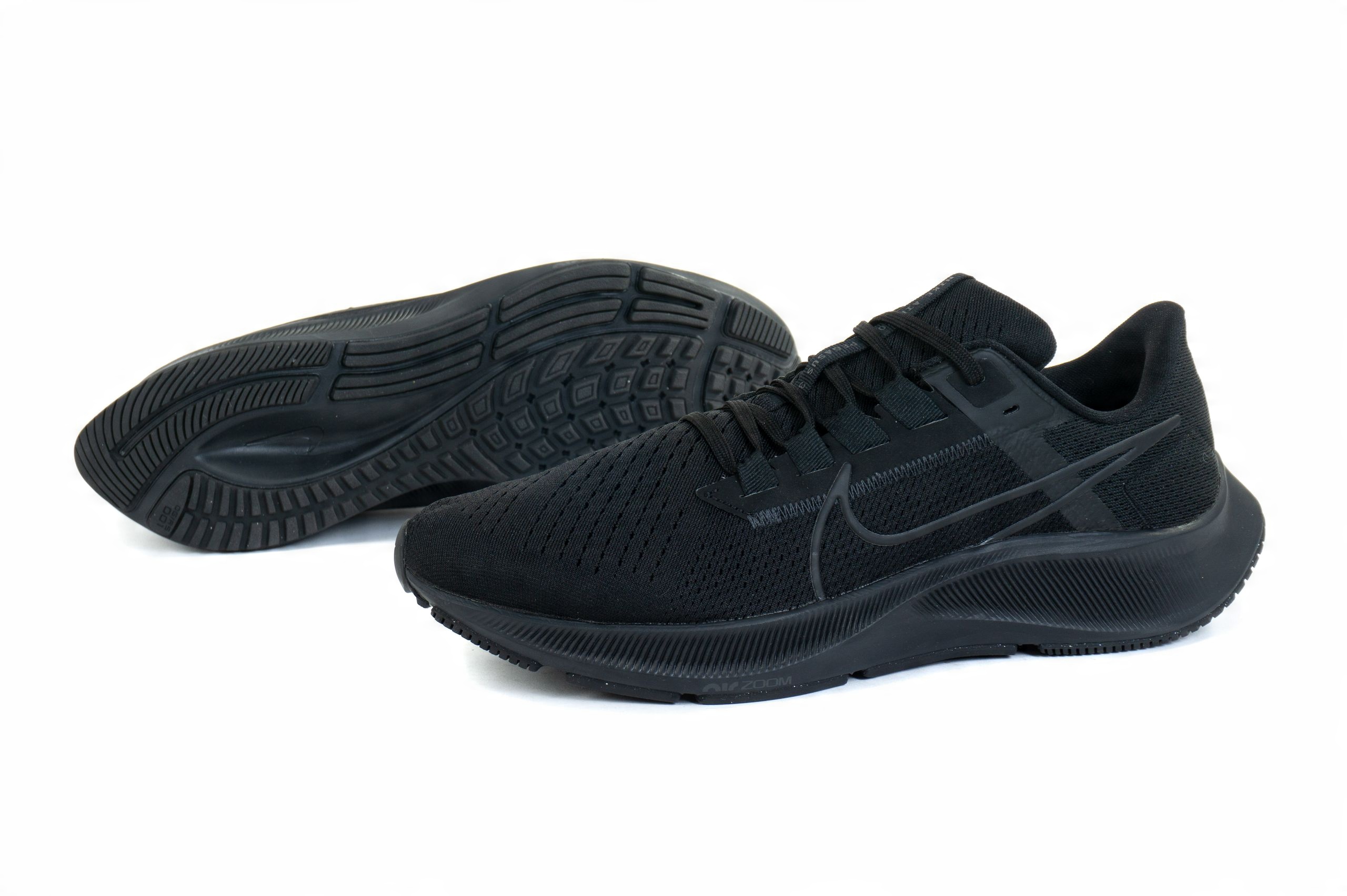 

Buty Nike Air Zoom Pegasus 38 CW7356-001 R. 43