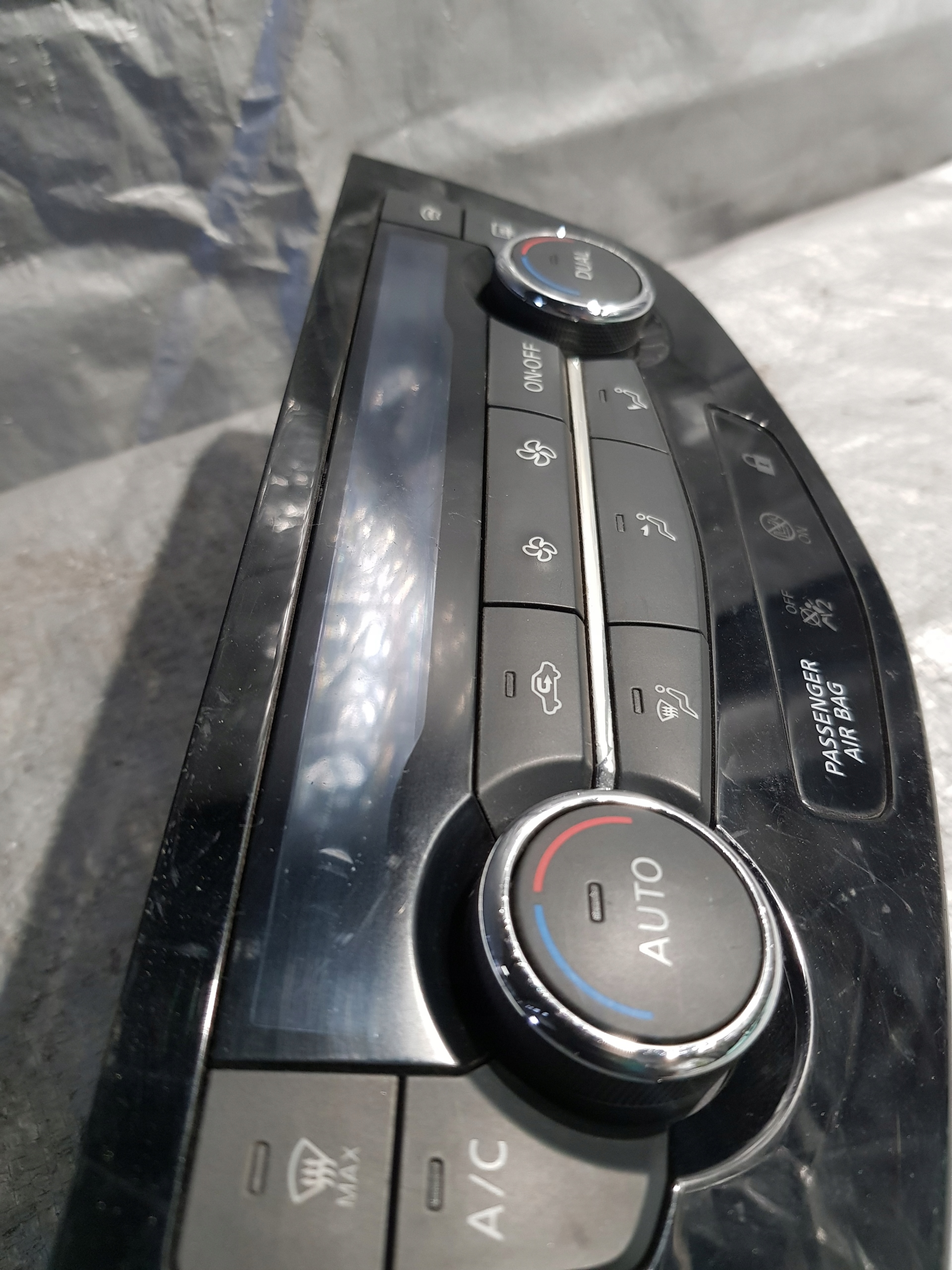 Unite commande clima 275004EA1A NISSAN QASHQAI