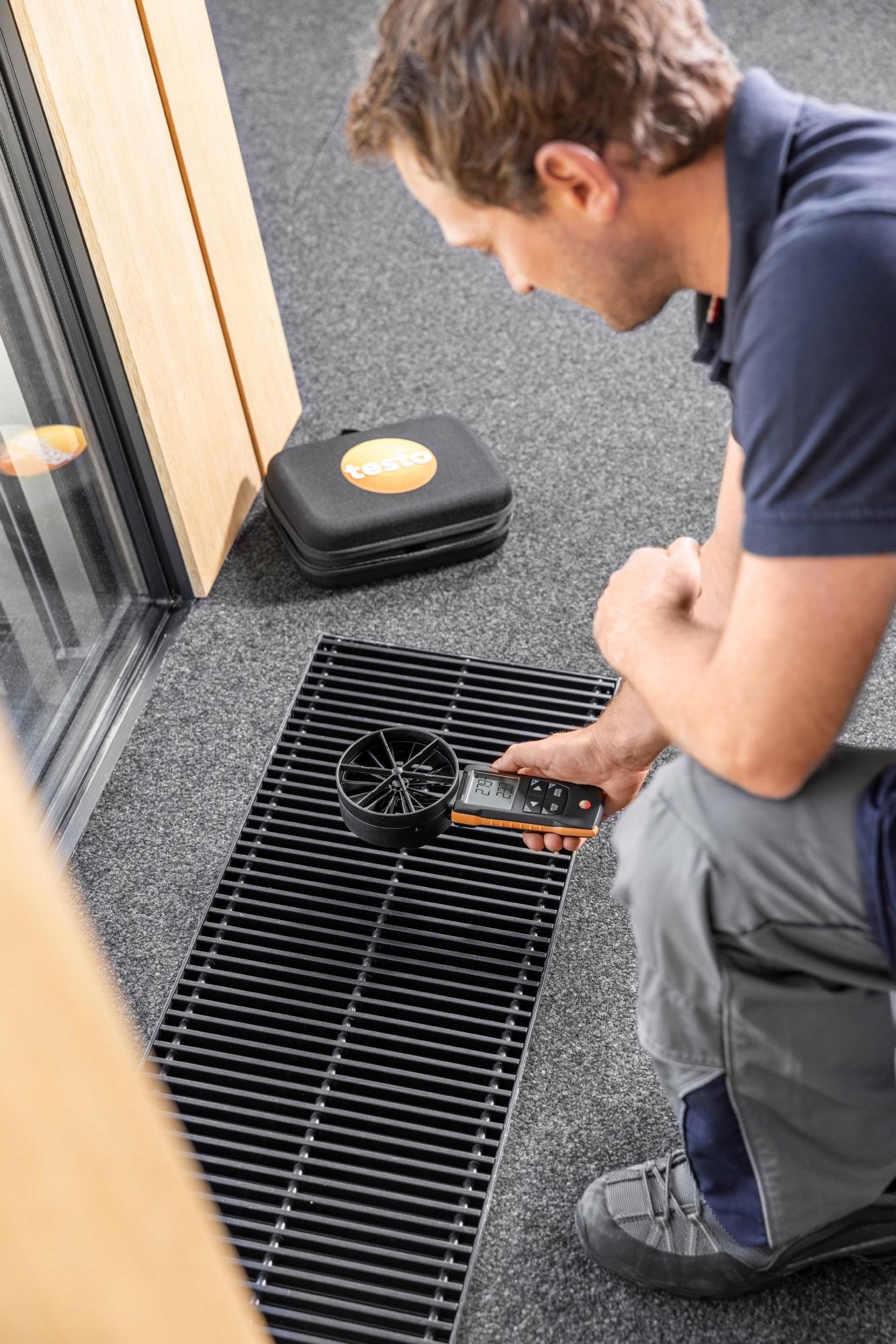 Anemometr Testo 417 nowość z zestawem rękawów Sterowanie na pilot