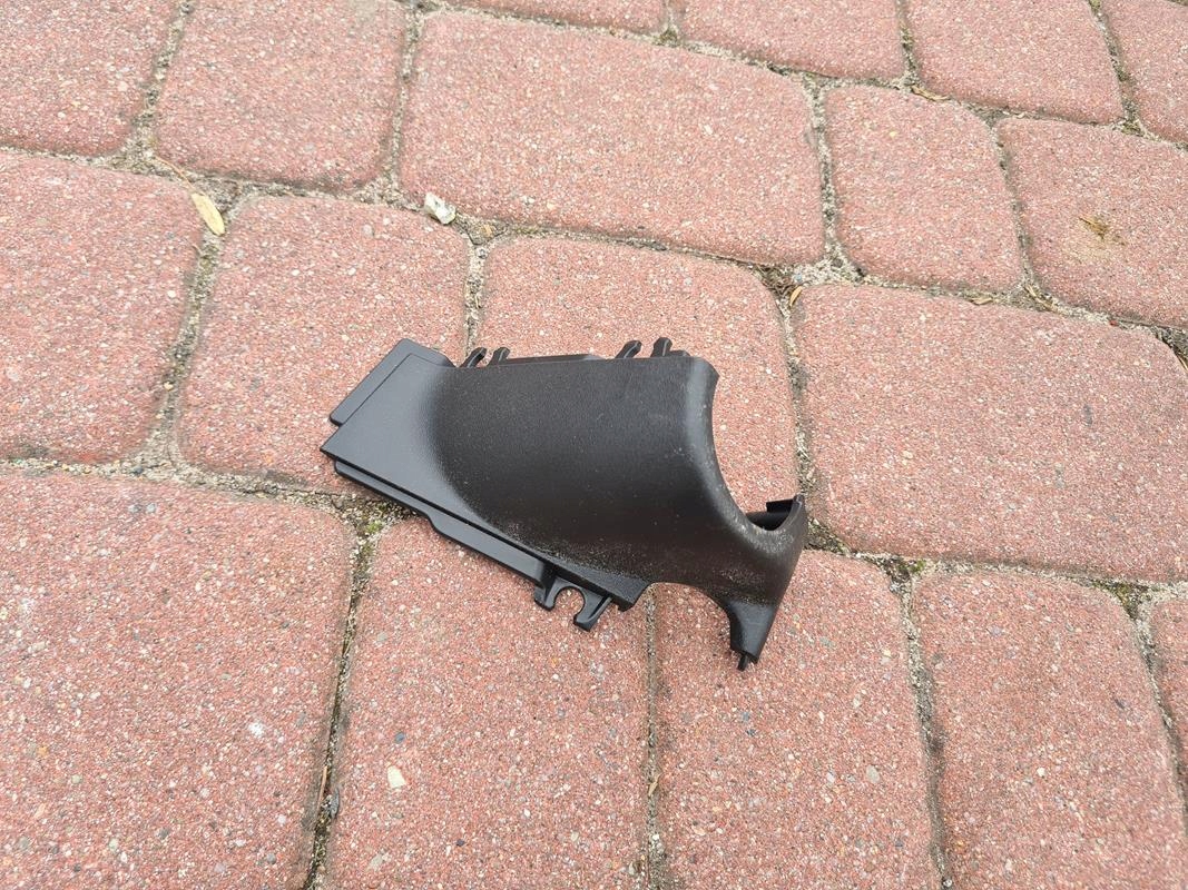 Obudowa osłona kolumny EU Opel Meriva B 13305887