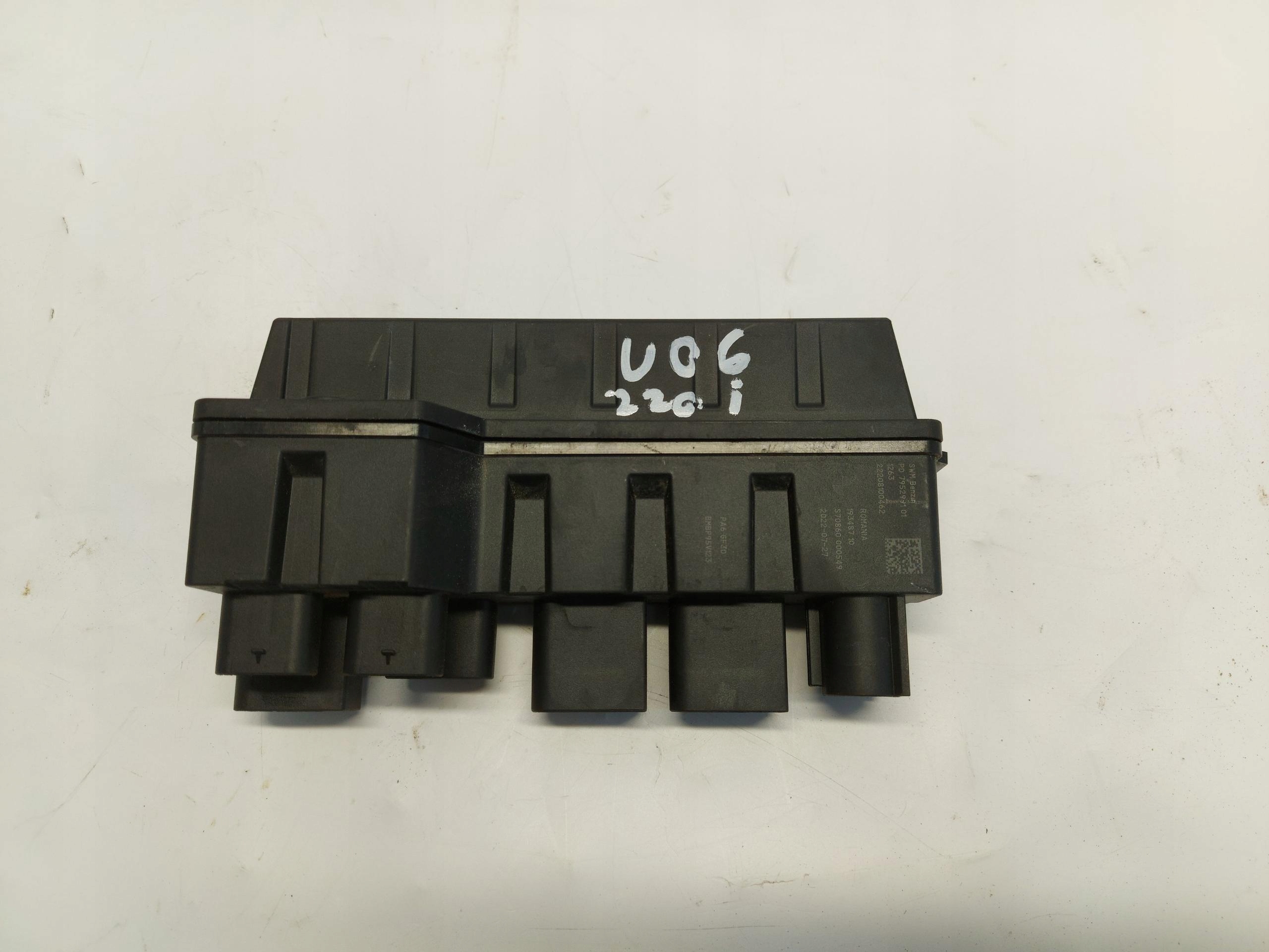 BMW U06 200i 1.5TB module control unit zasilania 7952991