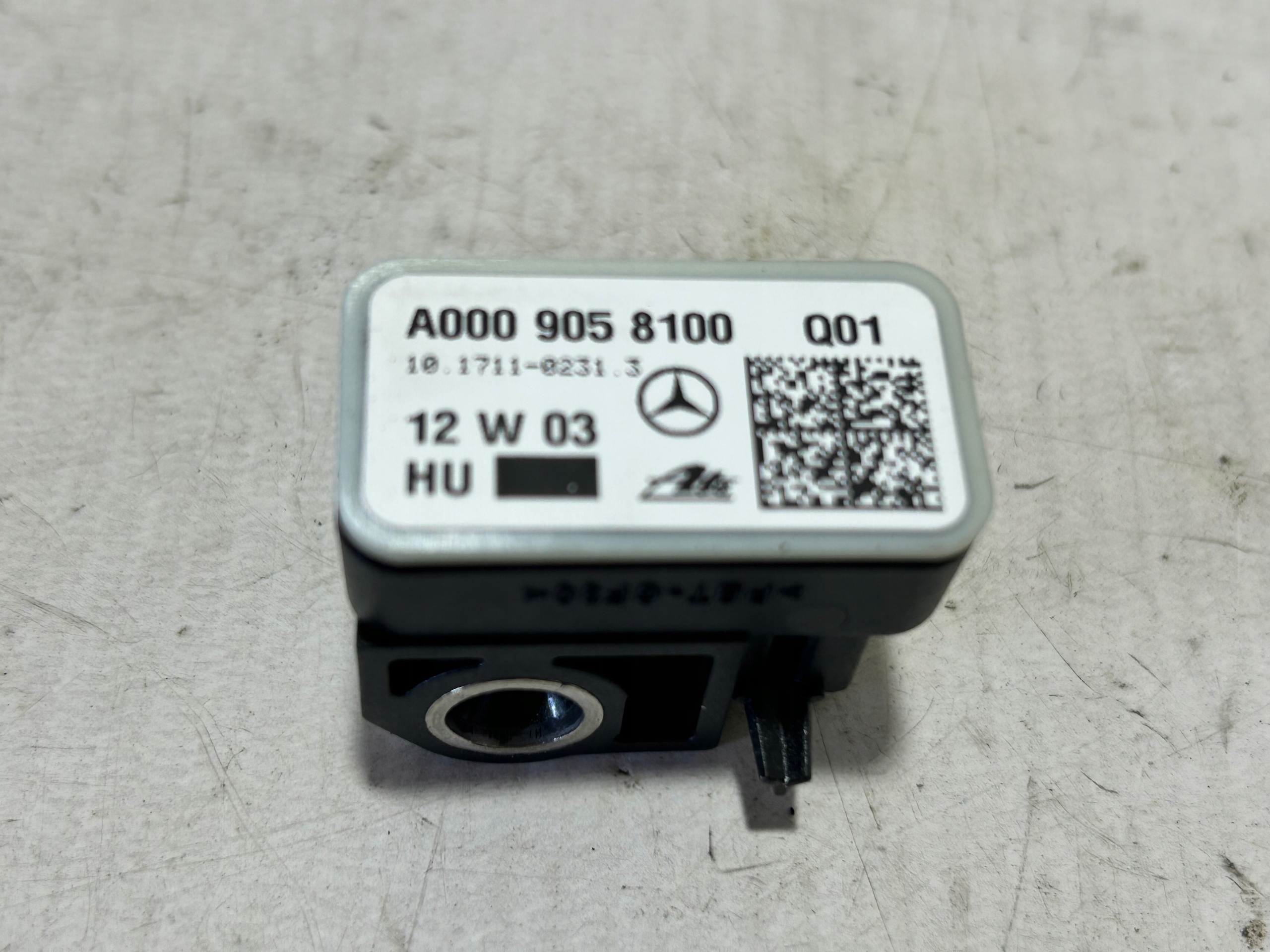 impact sensor MERCEDES ML W166 0009058100