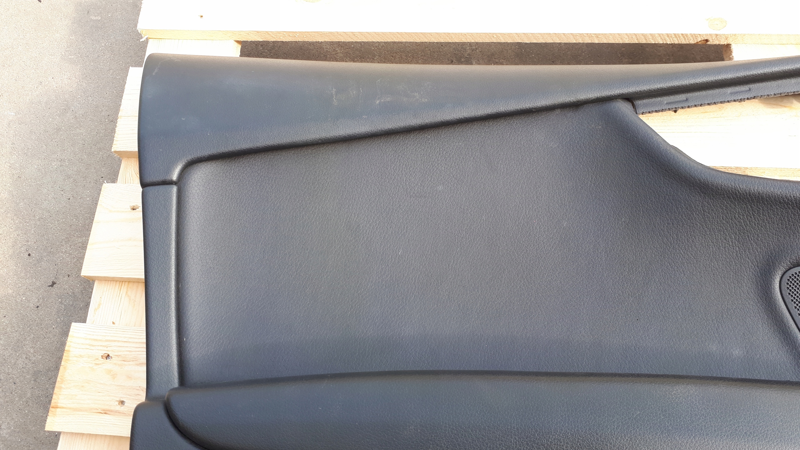 A7 4G side upholstery door left front 4G8867021