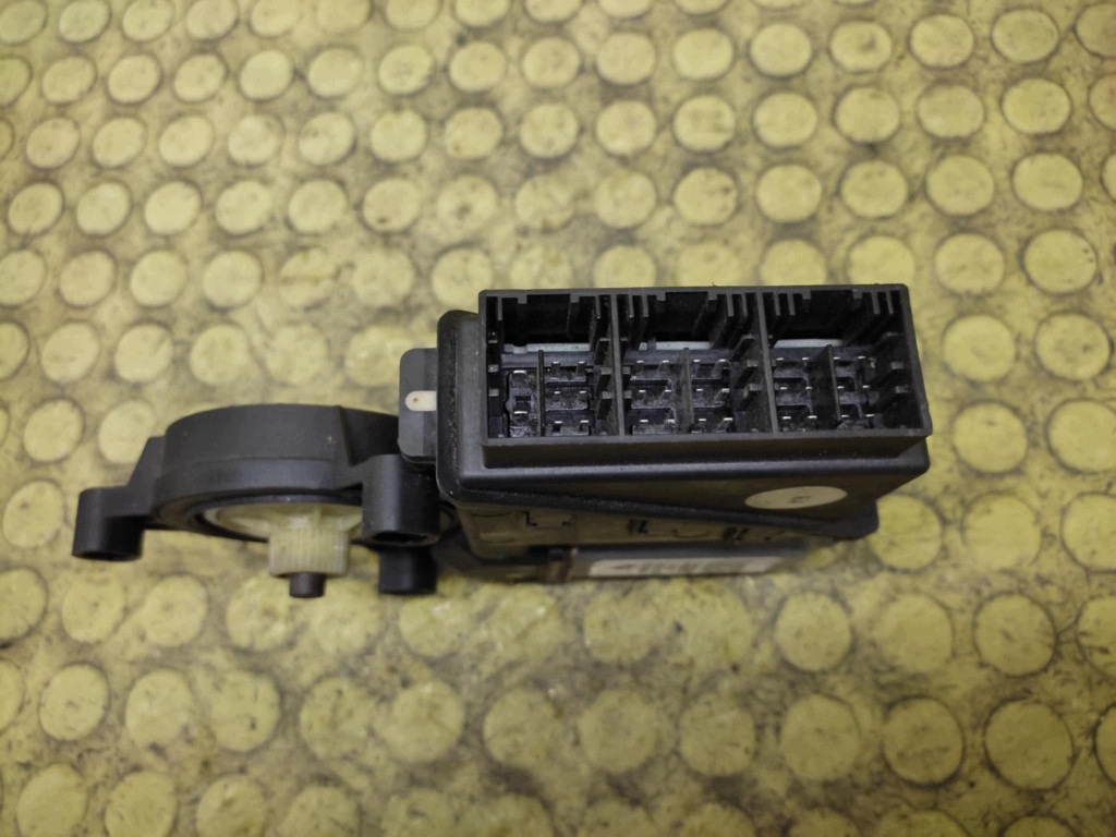 SKODA FABIA and mini motor windows left front 6Q19599801
