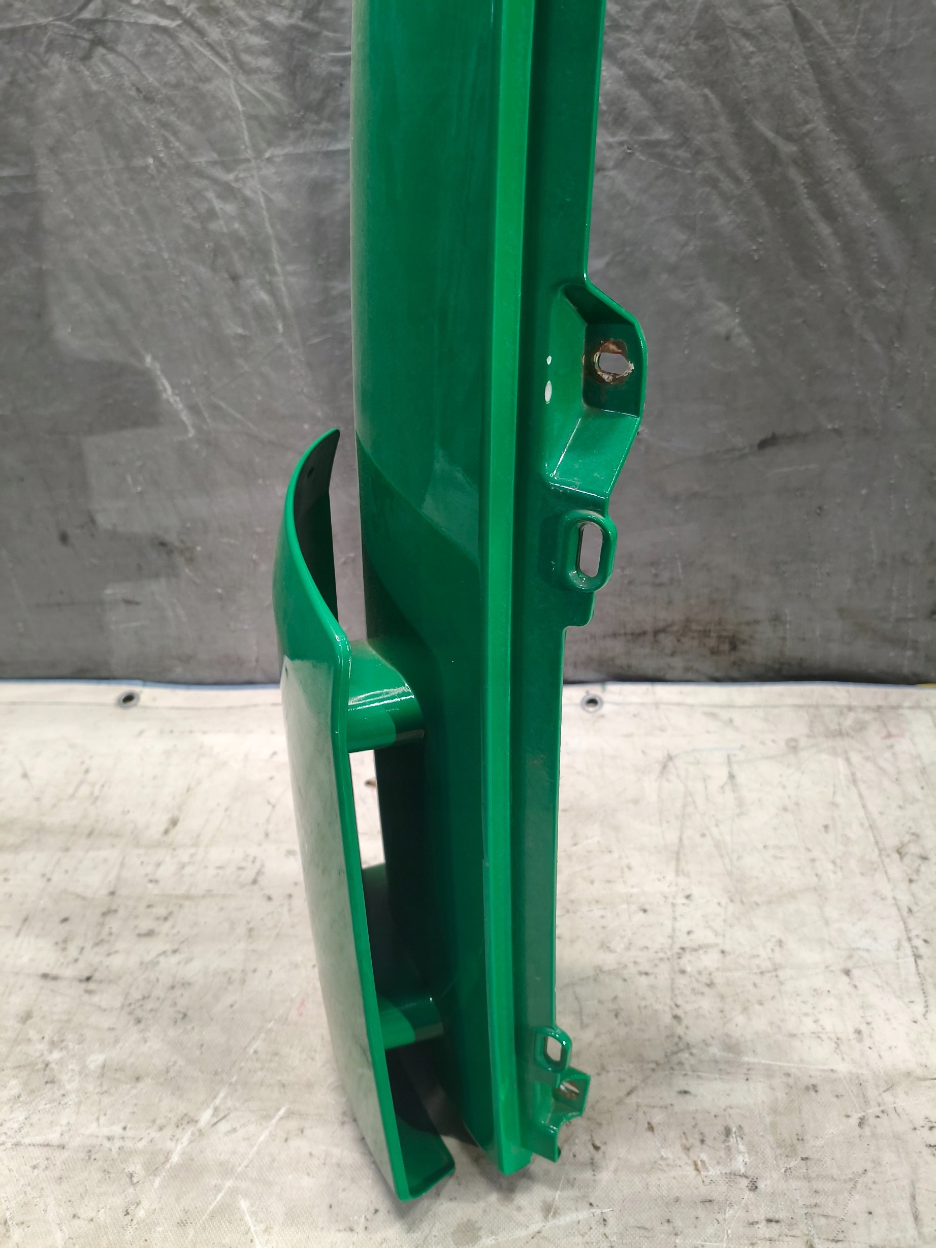 bonnet hood corner cabs right VOLVO FE