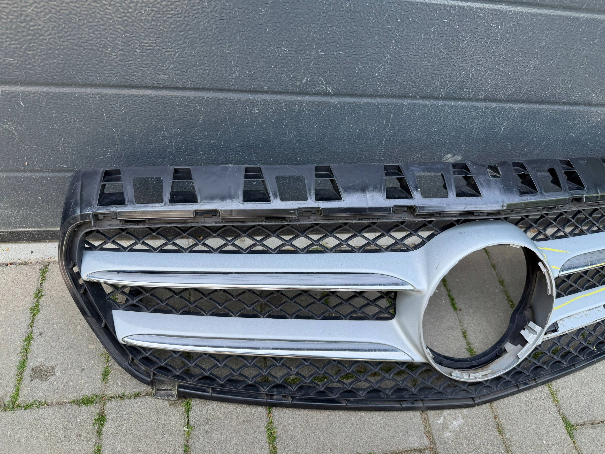 Mercedes A176 12- grille bumper front front