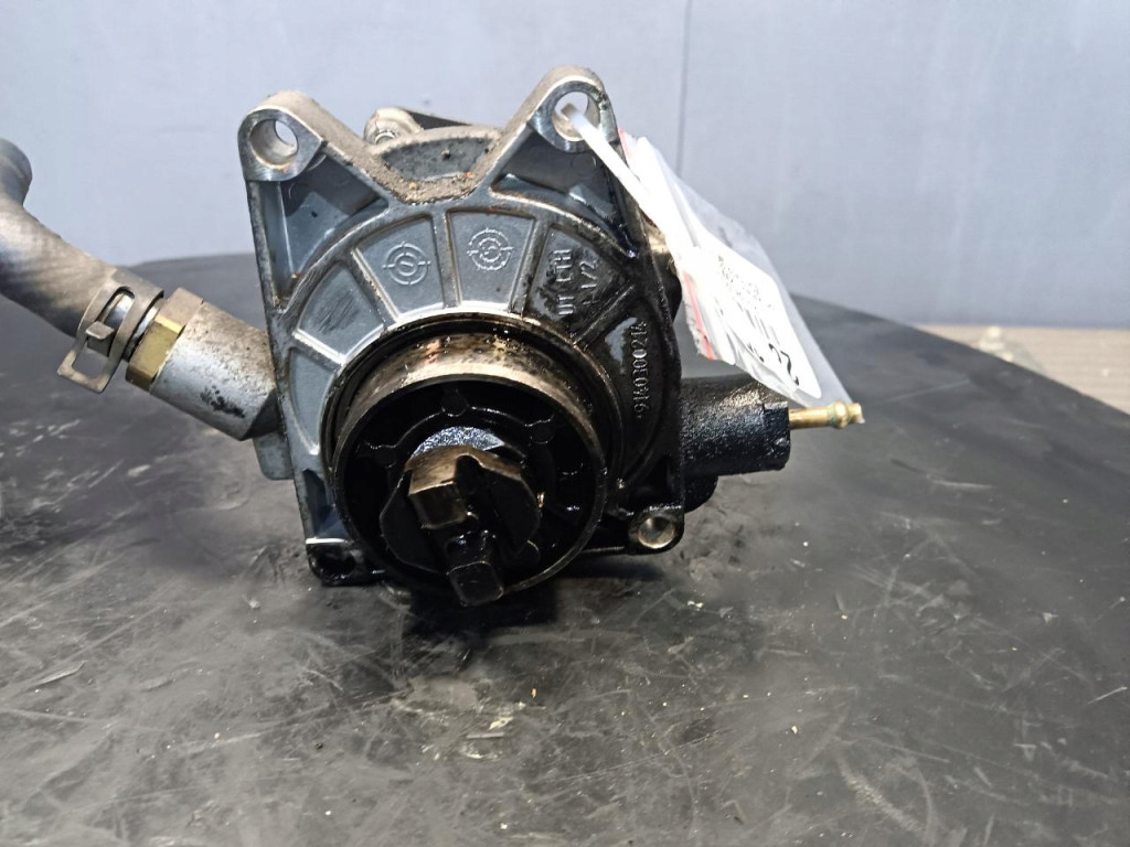 opel ANTARA a 2.0 насос вакум 9140307520
