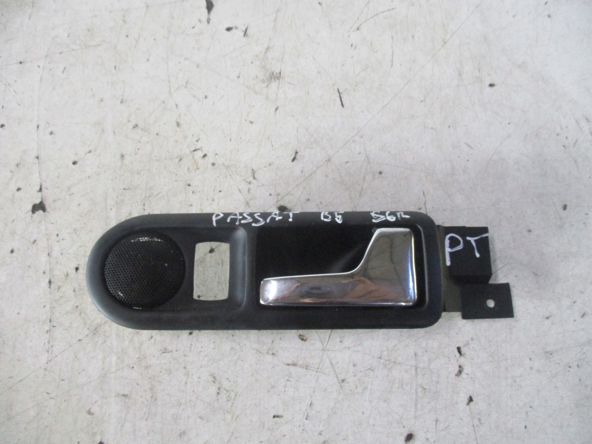 Klamka wewnętrzna PT VW PASSAT B5 96R