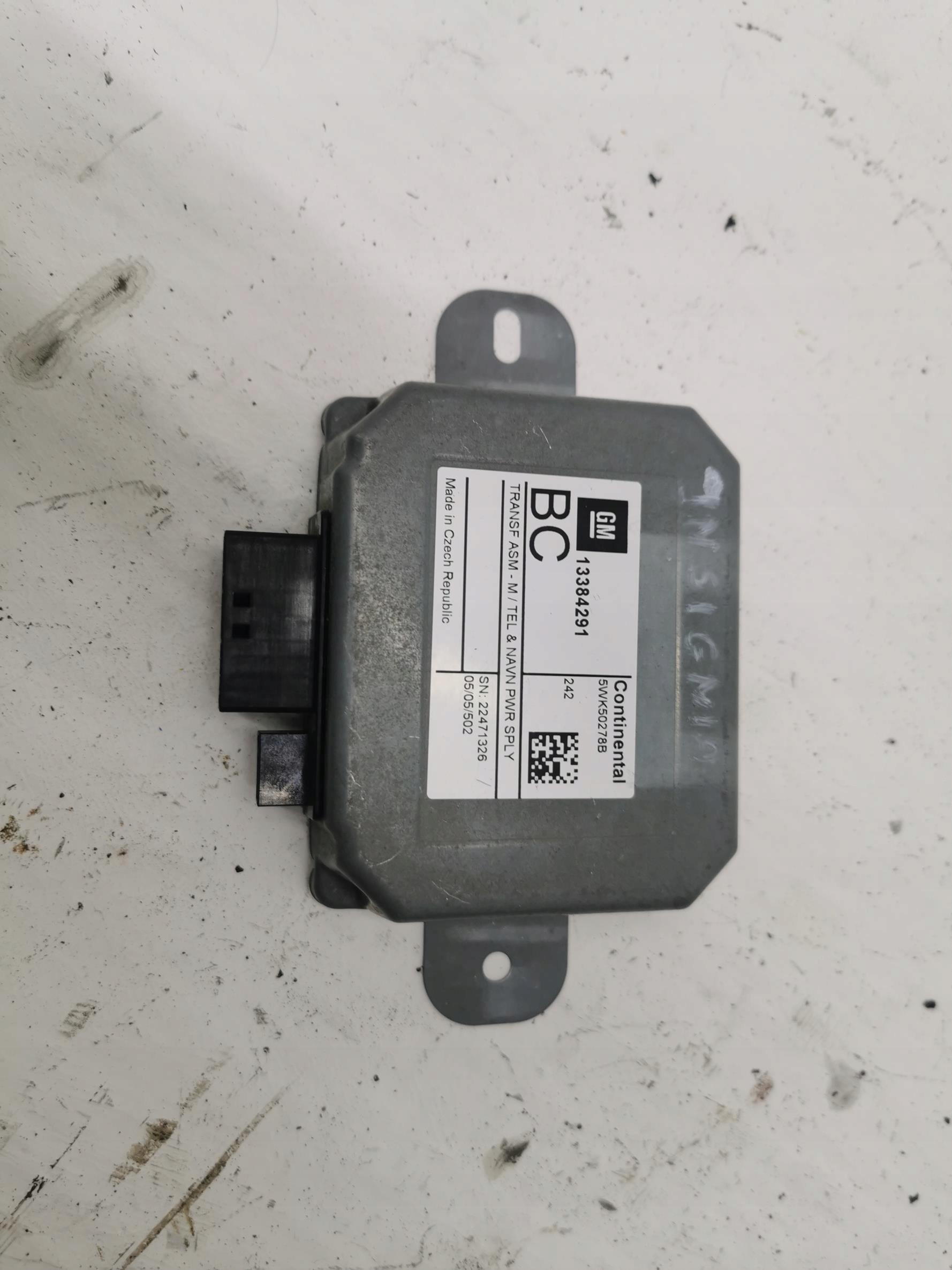 module control unit RADIA OPEL INSIGNIA A 13384291