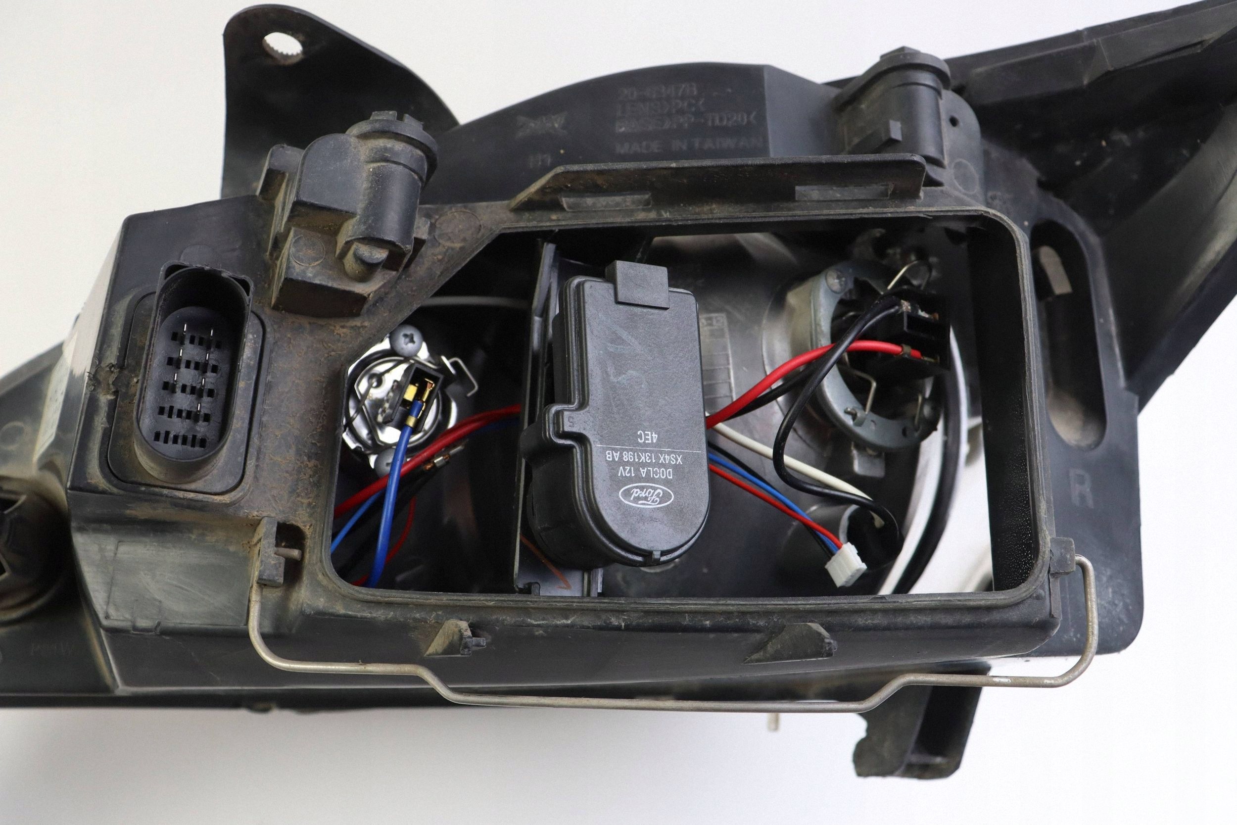 FORD FOCUS MK1 light front right front 206347B EUROPA
