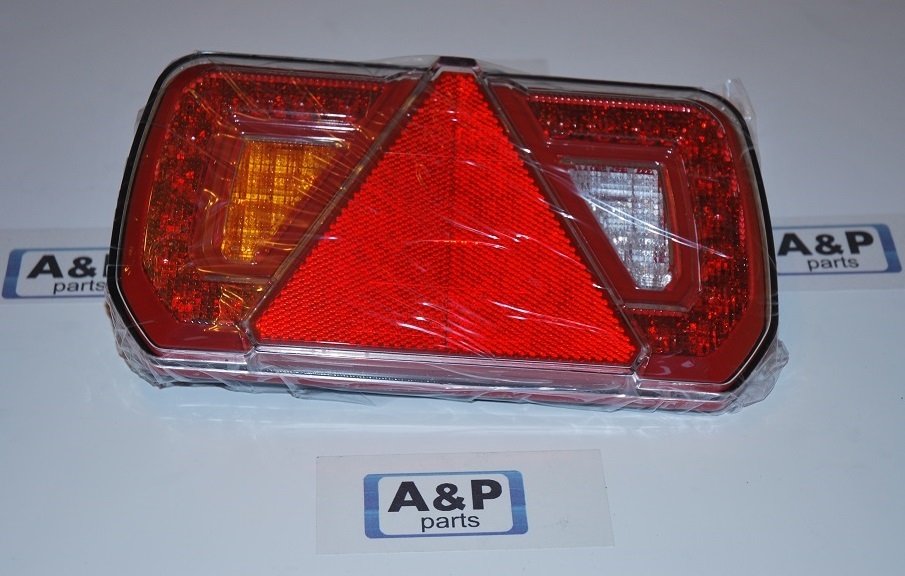 AP12-081 - Задний фонарь с треугольником 38 LED 12 / 24V L1831 левый