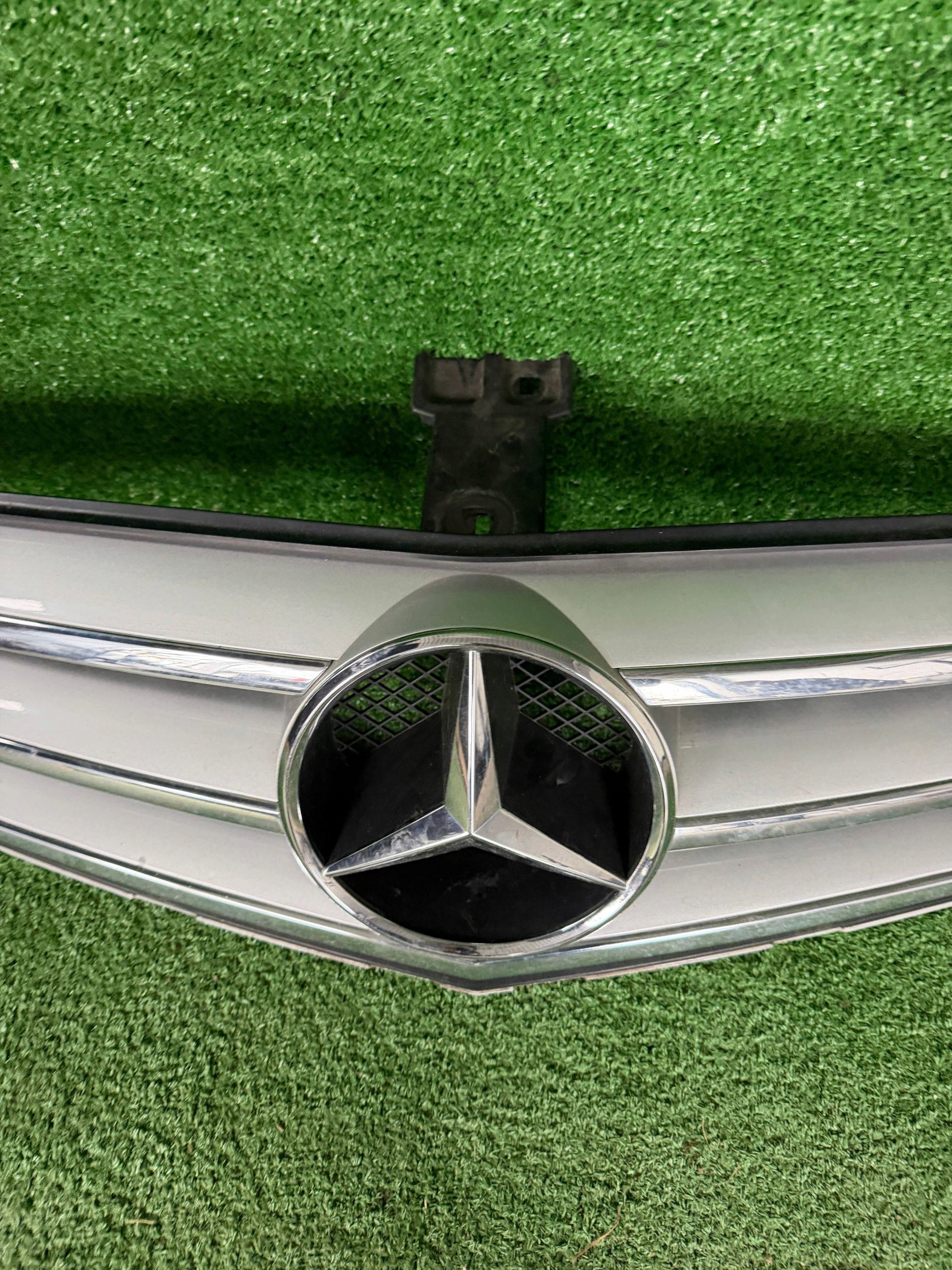 Mercedes C W204 07- maska předek přední