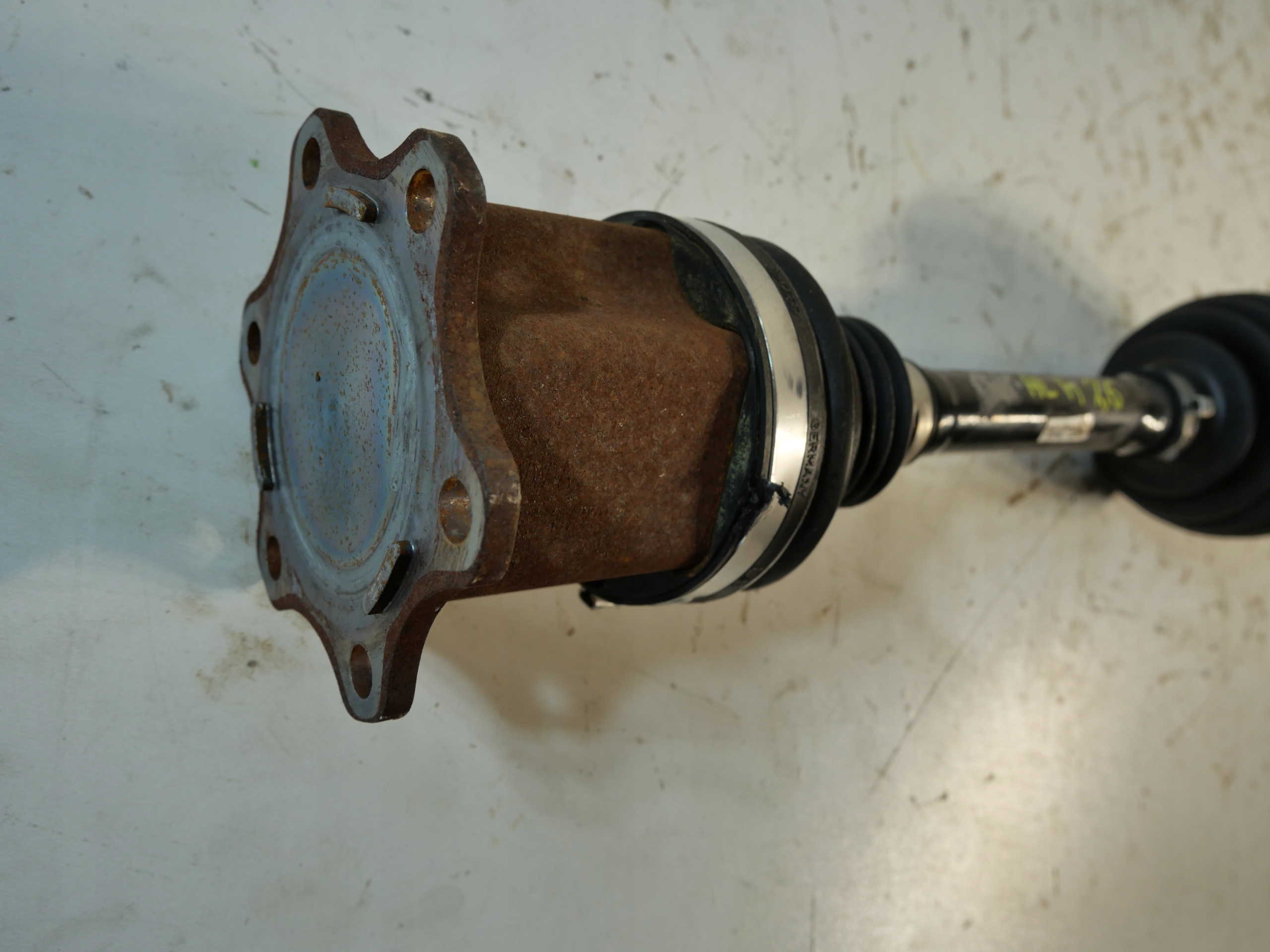 semi-axis left front VW SHARAN 7N0407763A