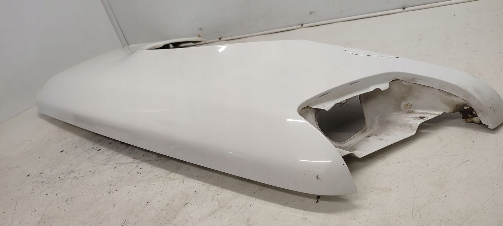 fender left front front Mercedes W124 kombi 149