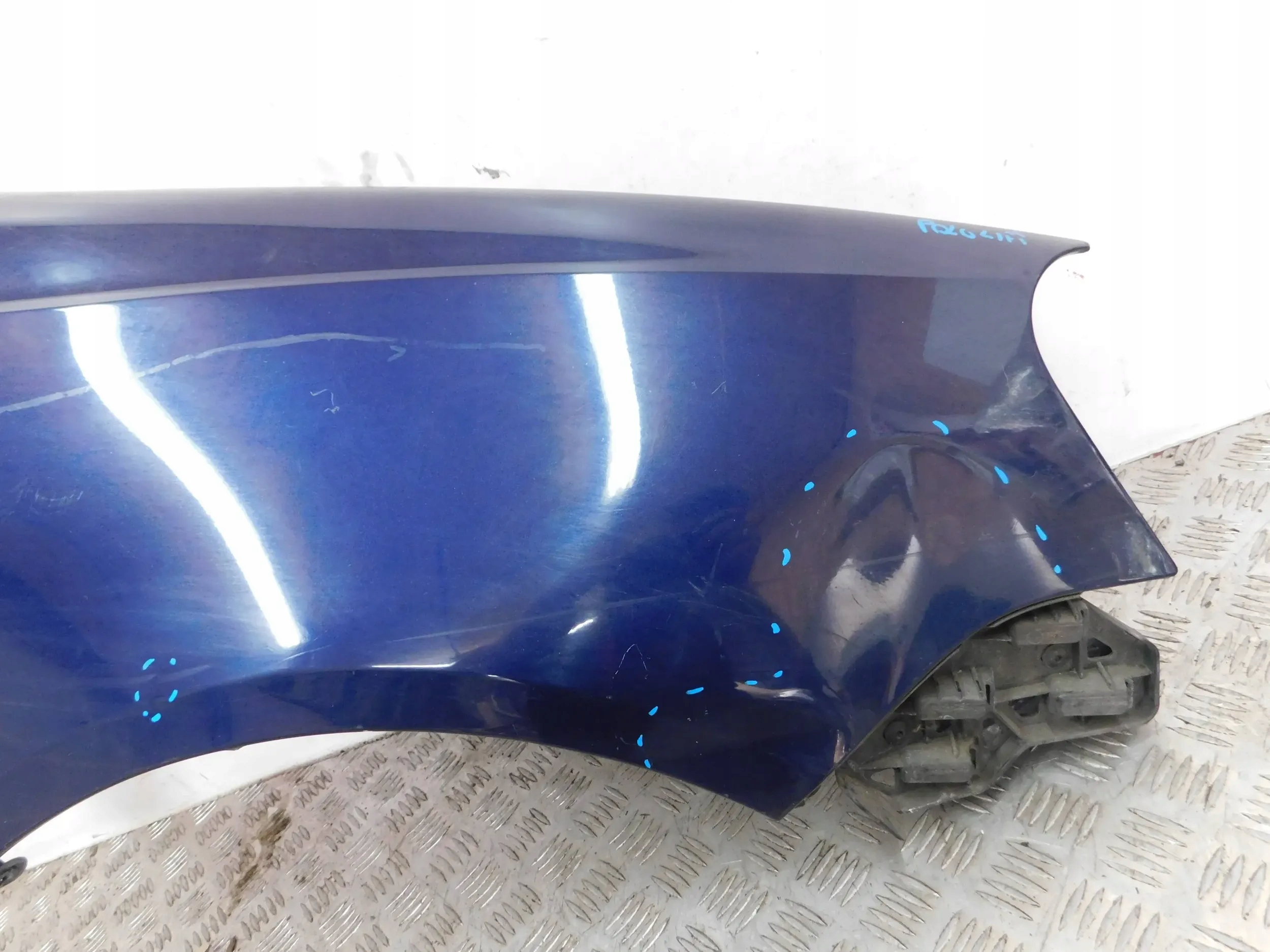 fender front front right VW POLO 6Q LIFT 05