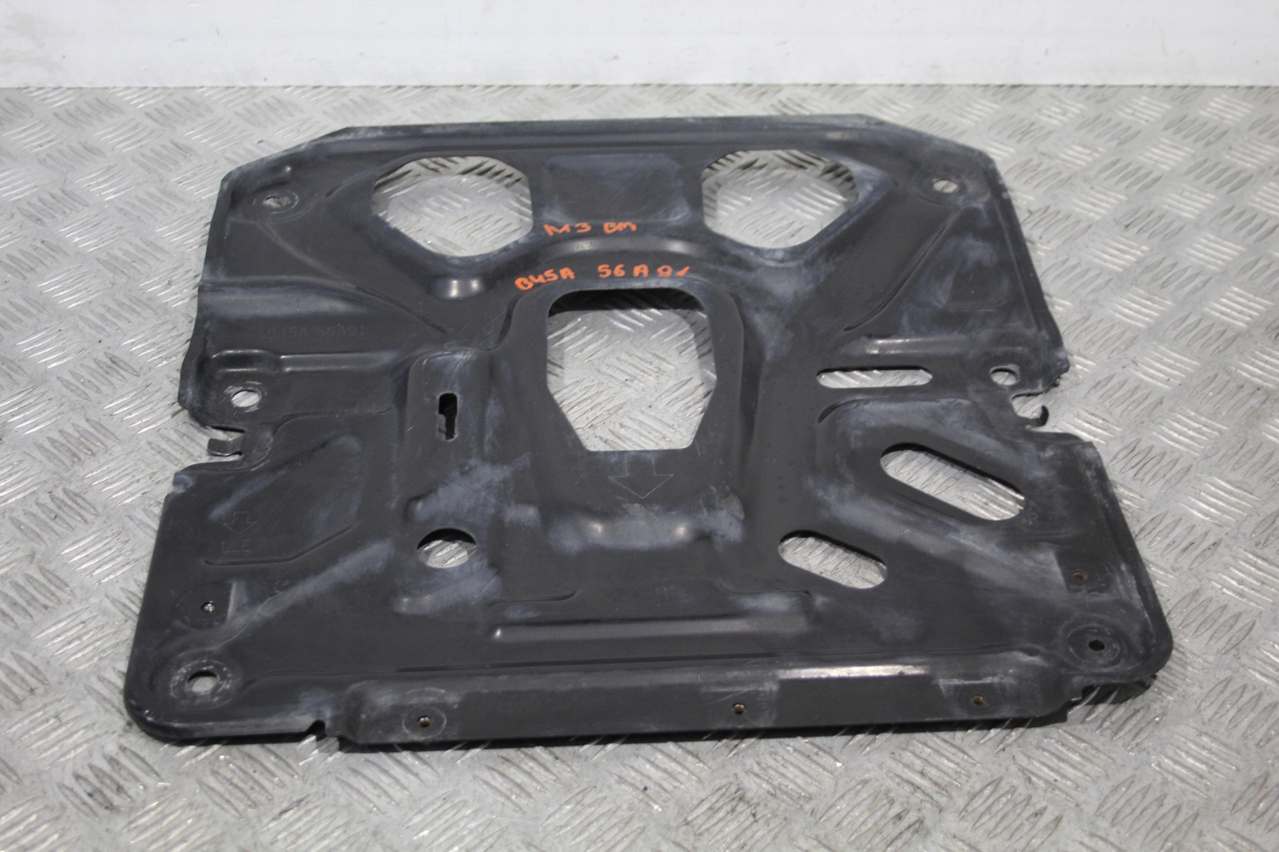 cover chassis MAZDA III 3 BM B45A 56A91