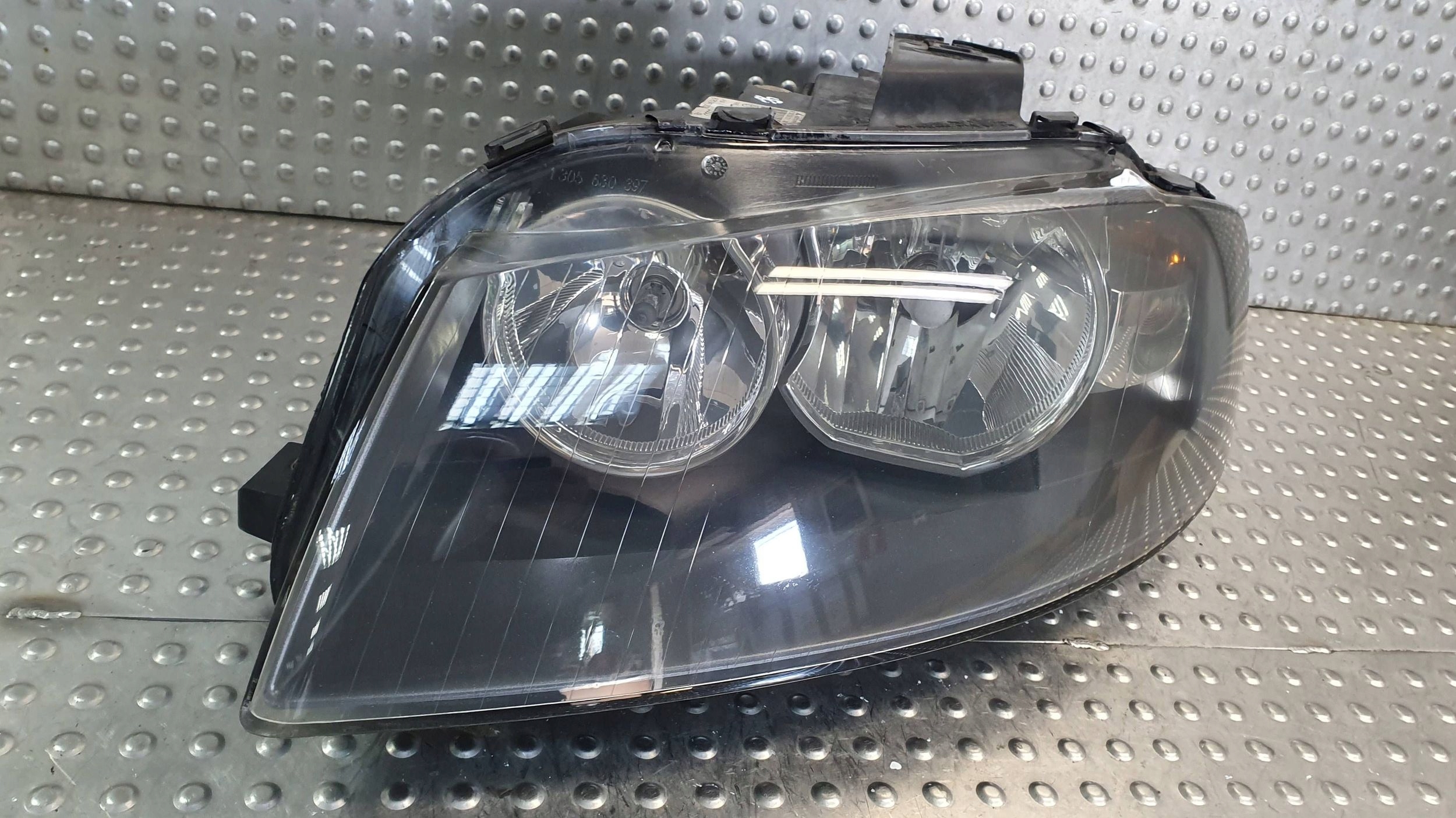 light front left AUDI A3 8P SPORTBACK 03- 8P0941003K
