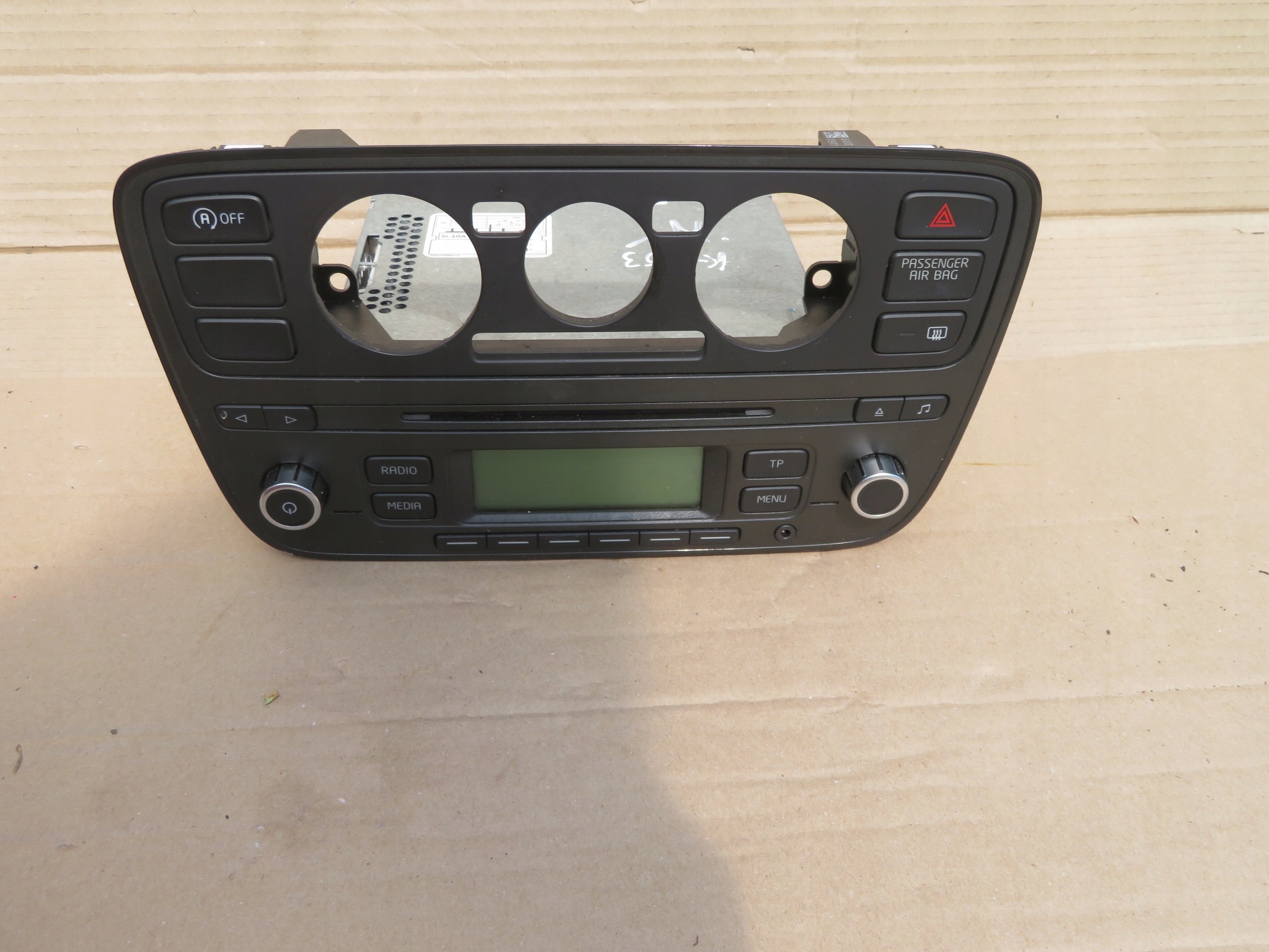 РАДИО CD SKODA ЦИТИГО VW UP SEAT MIIst035156