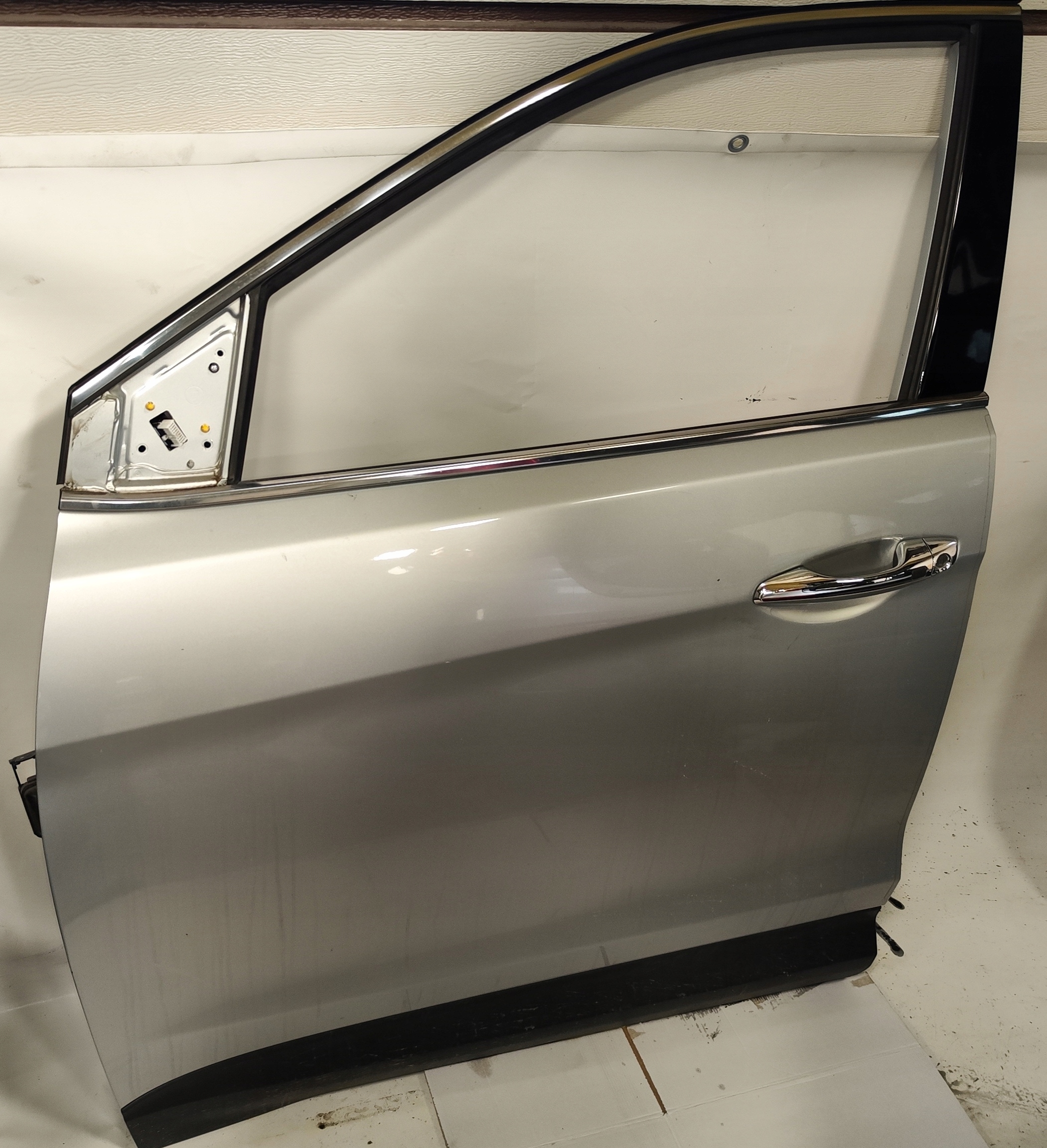 ДВЕРІ ЗЛІВА ПЕРЕД HYUNDAI SANTA ФЕ III 2012- 2018