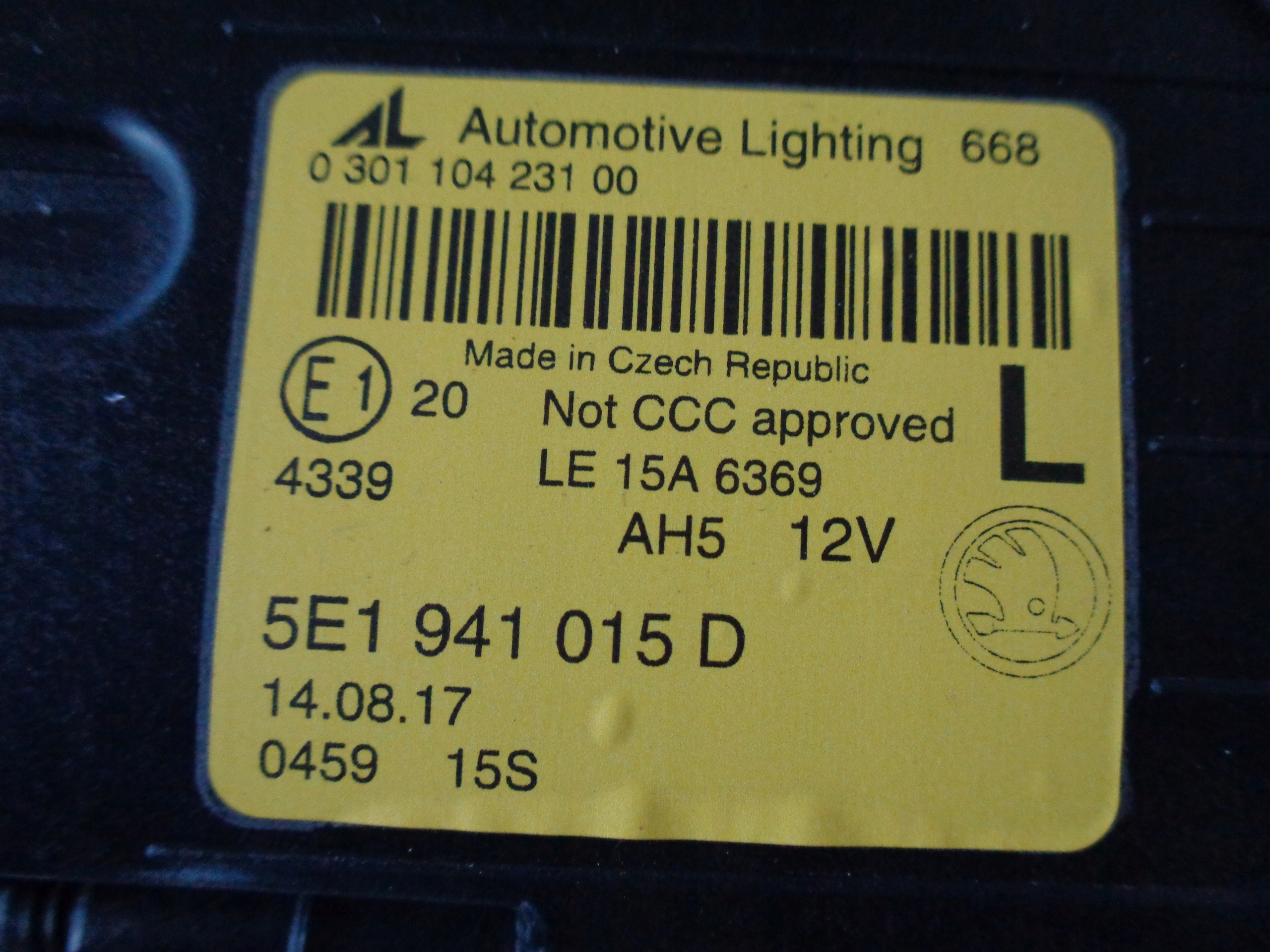 light left REFLEKTOR SKODA OCTAVIA III 3 5E 5E0 LIFT 16- FULL LED