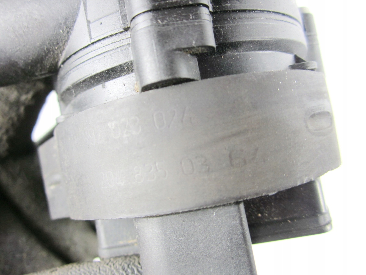 pump water pump Mercedes W212 E63 6.3 AMG