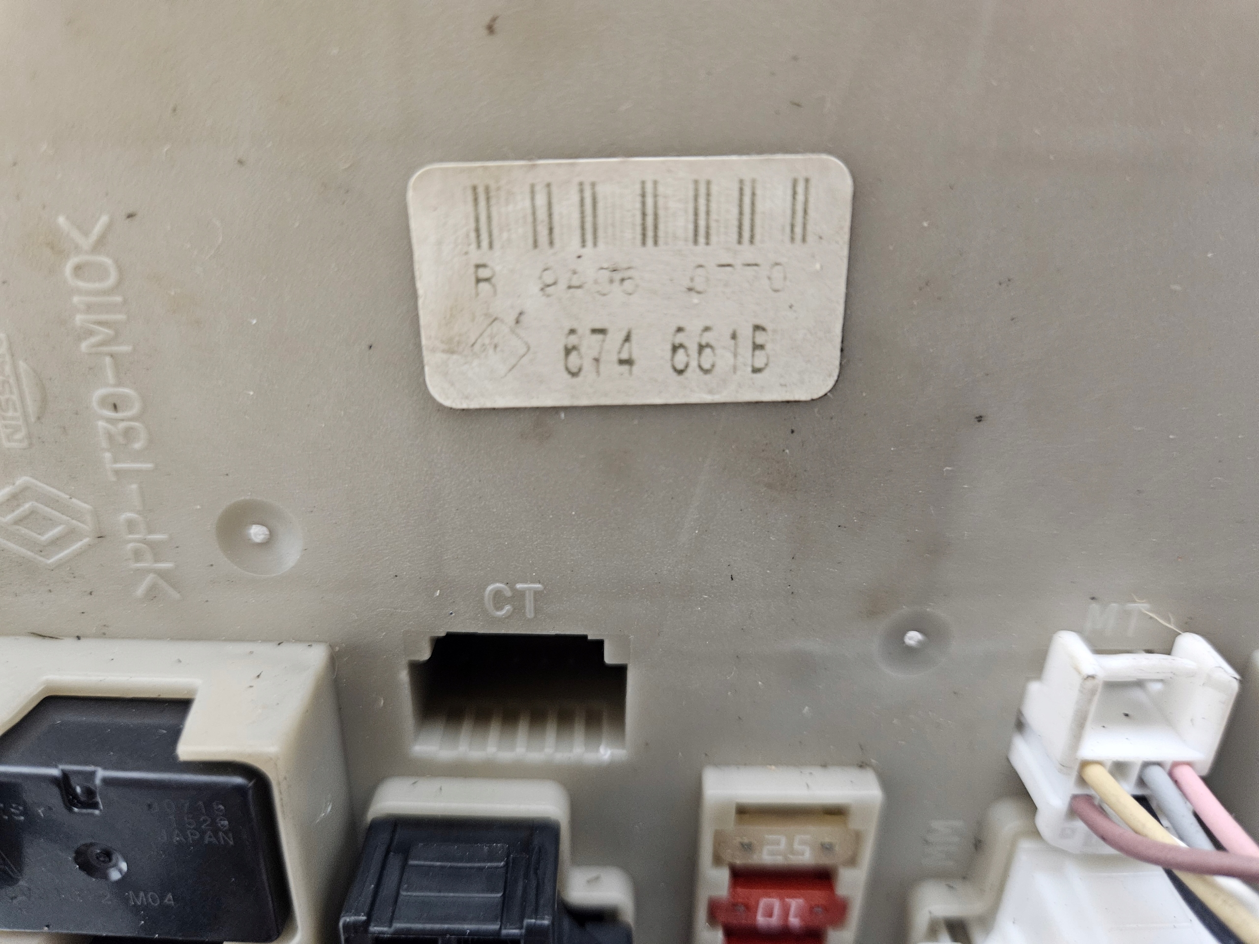 модуль блок renault CLIO III MODUS 674661B