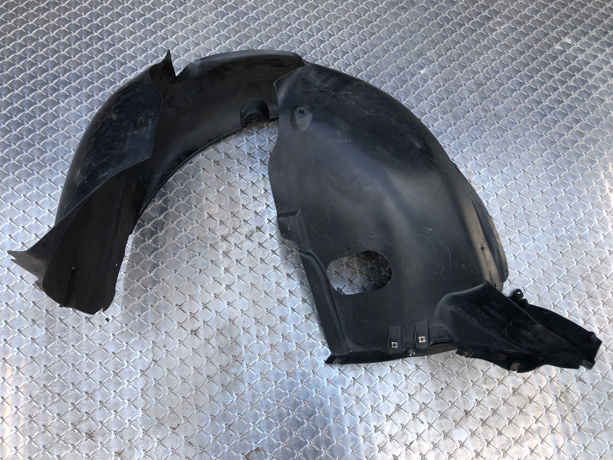 mudguard left front SEAT LEON II
