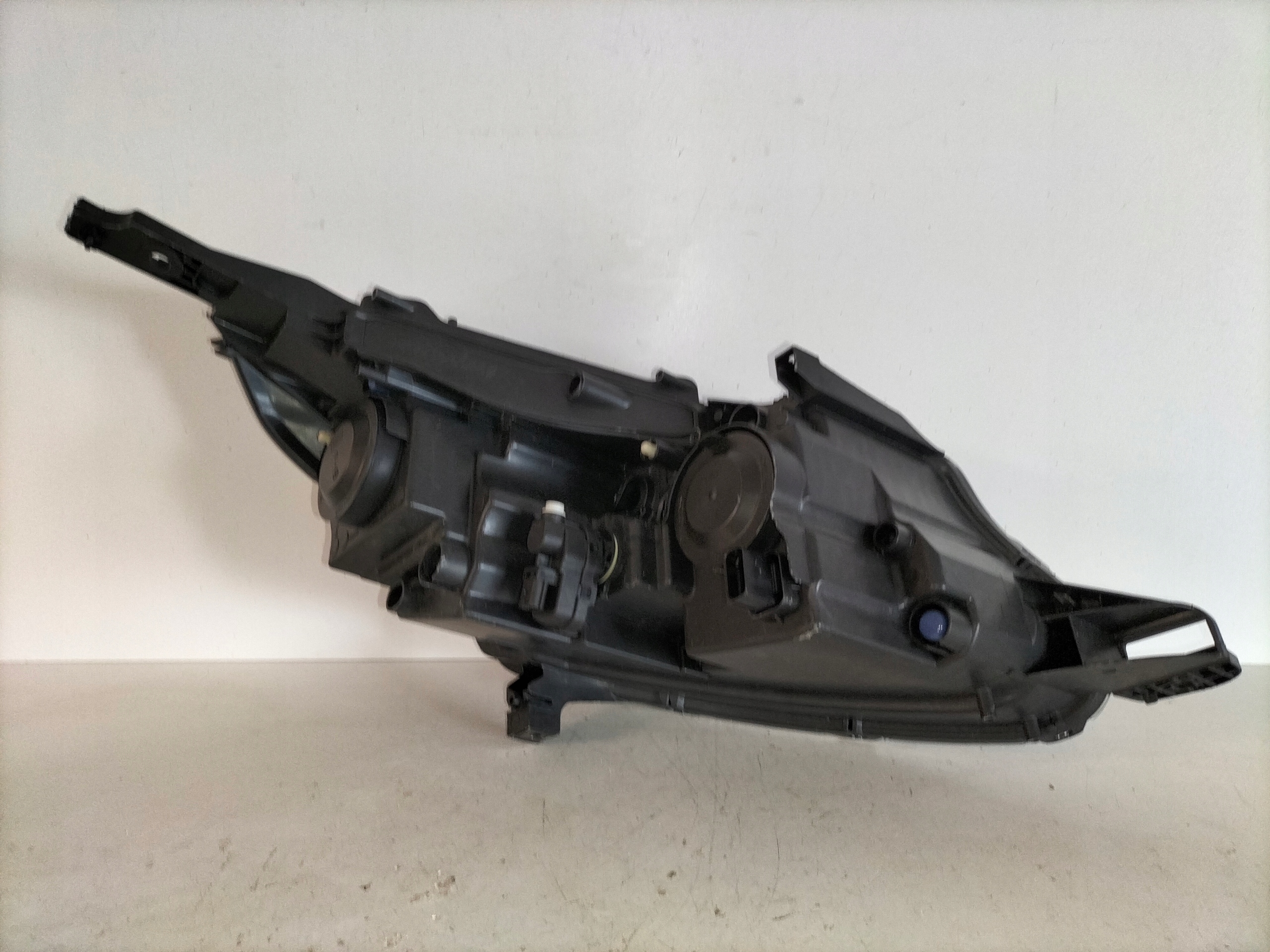 light front reflektor left PEUGEOT 2008 13-16