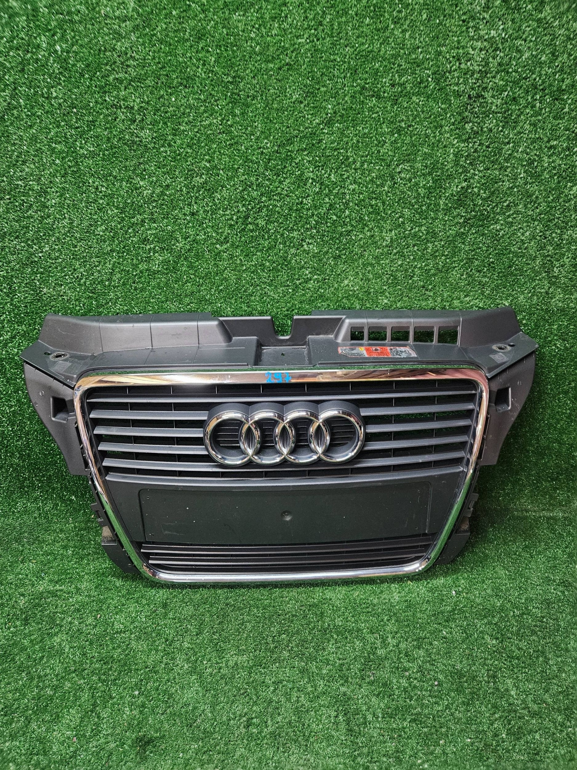 maska AUDI A3 8P LIFT 08- 12 NR.297