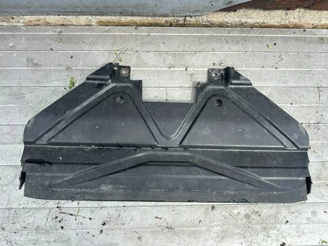 BMW E92 E93 cover lower radiator 7128503