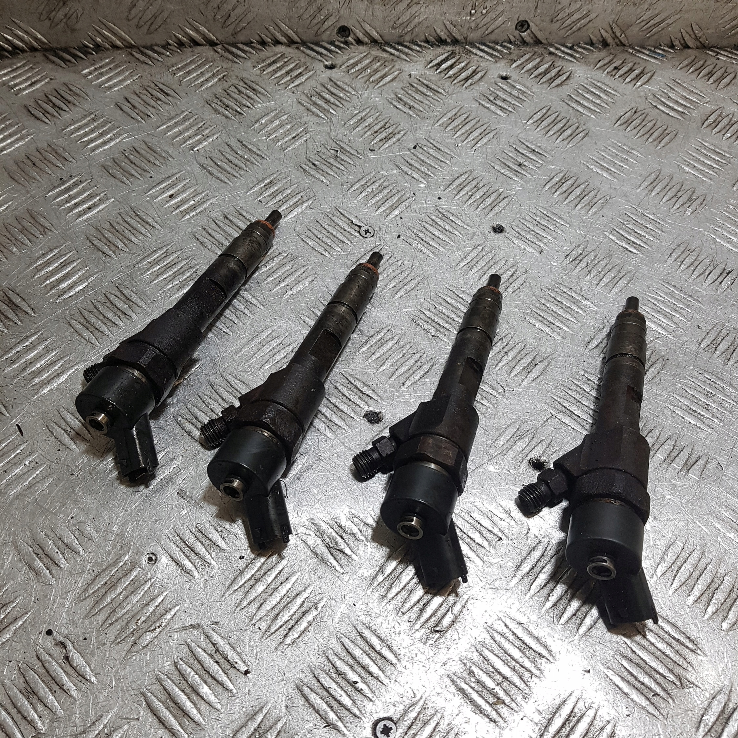 Einspritzdüse Einspritzdüse KOMPLET RENAULT SCENIC 2 08200100272 0445110110B