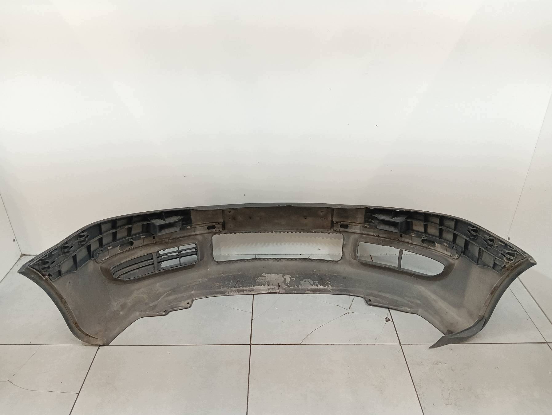 bumper front black Skoda Superb and (2001-2008)