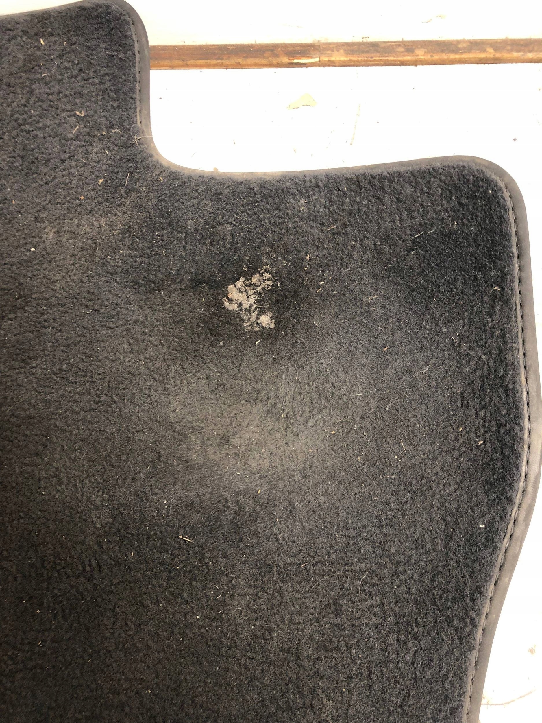 mats WELUR KOMPLET VW PASSAT B8 KOMBI 3C0864523