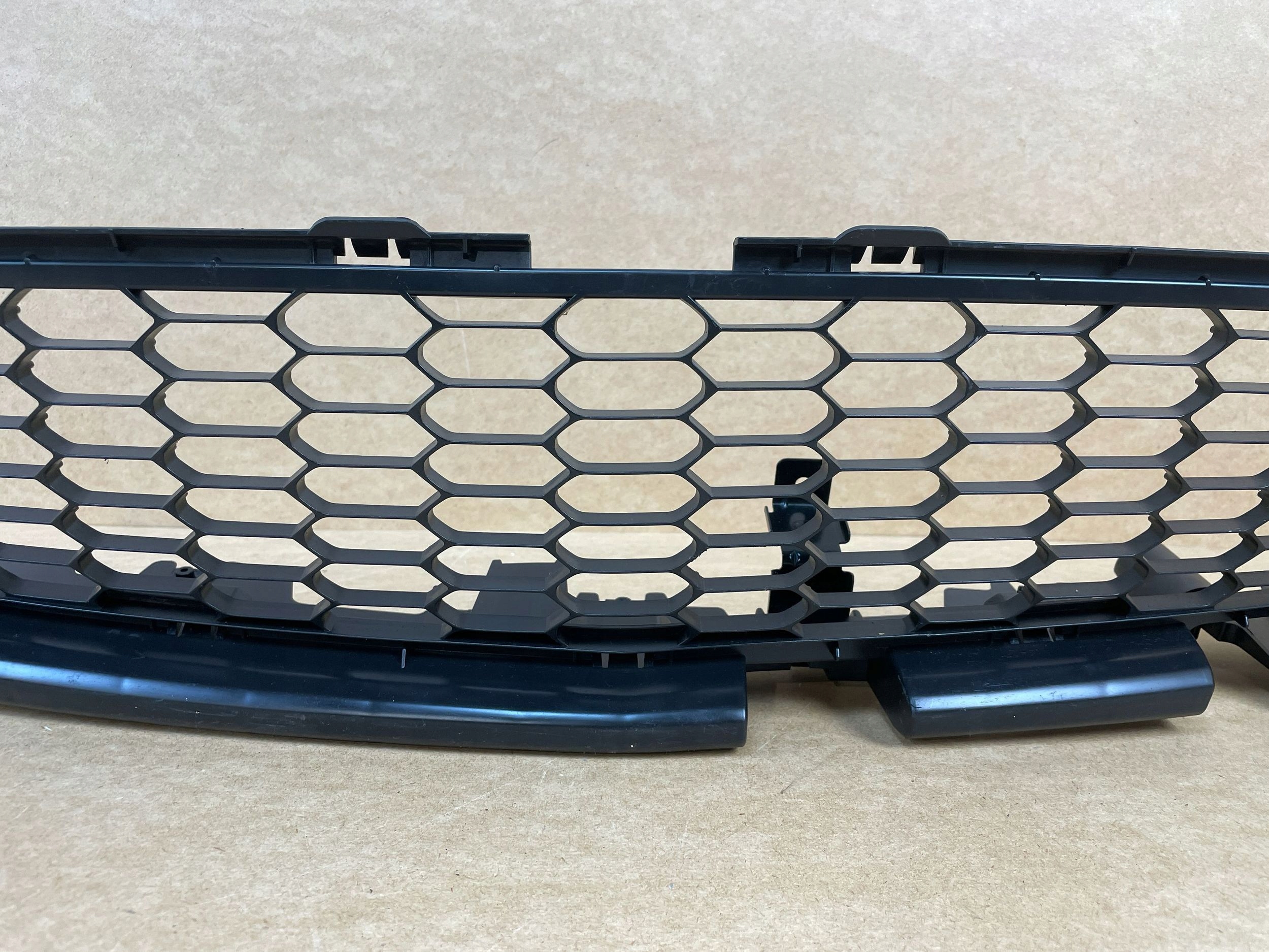 grid grille lower central of a bumper front MAZDA 3 III II MPS SPORT 2007