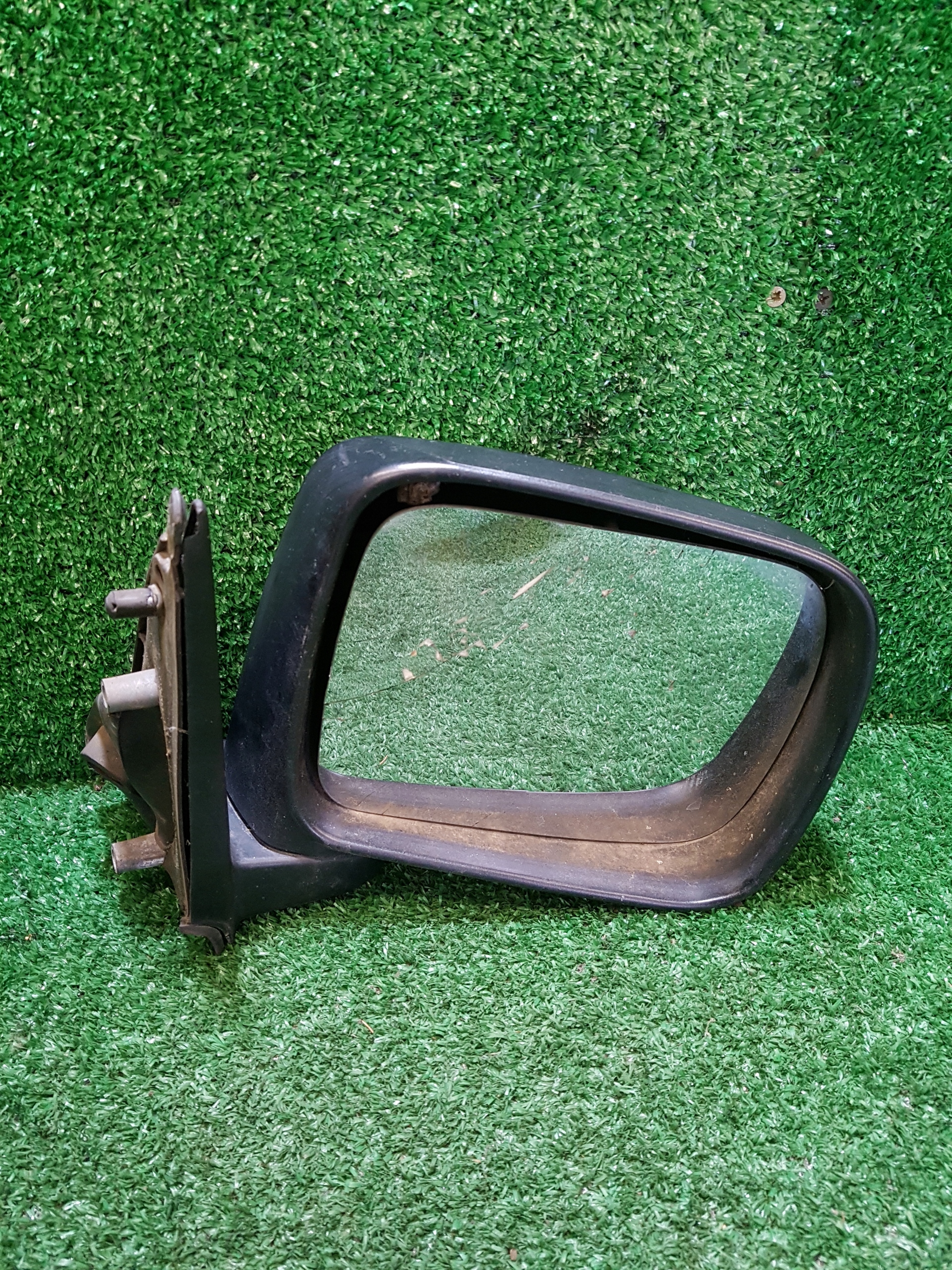mirror right NISSAN TERRANO 2 020066 010050