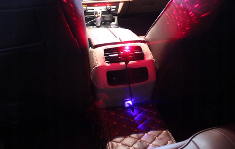 PROJEKTOR LASEROWY DO SAMOCHODU AUTA EFEKT DISCO Model C706-04b