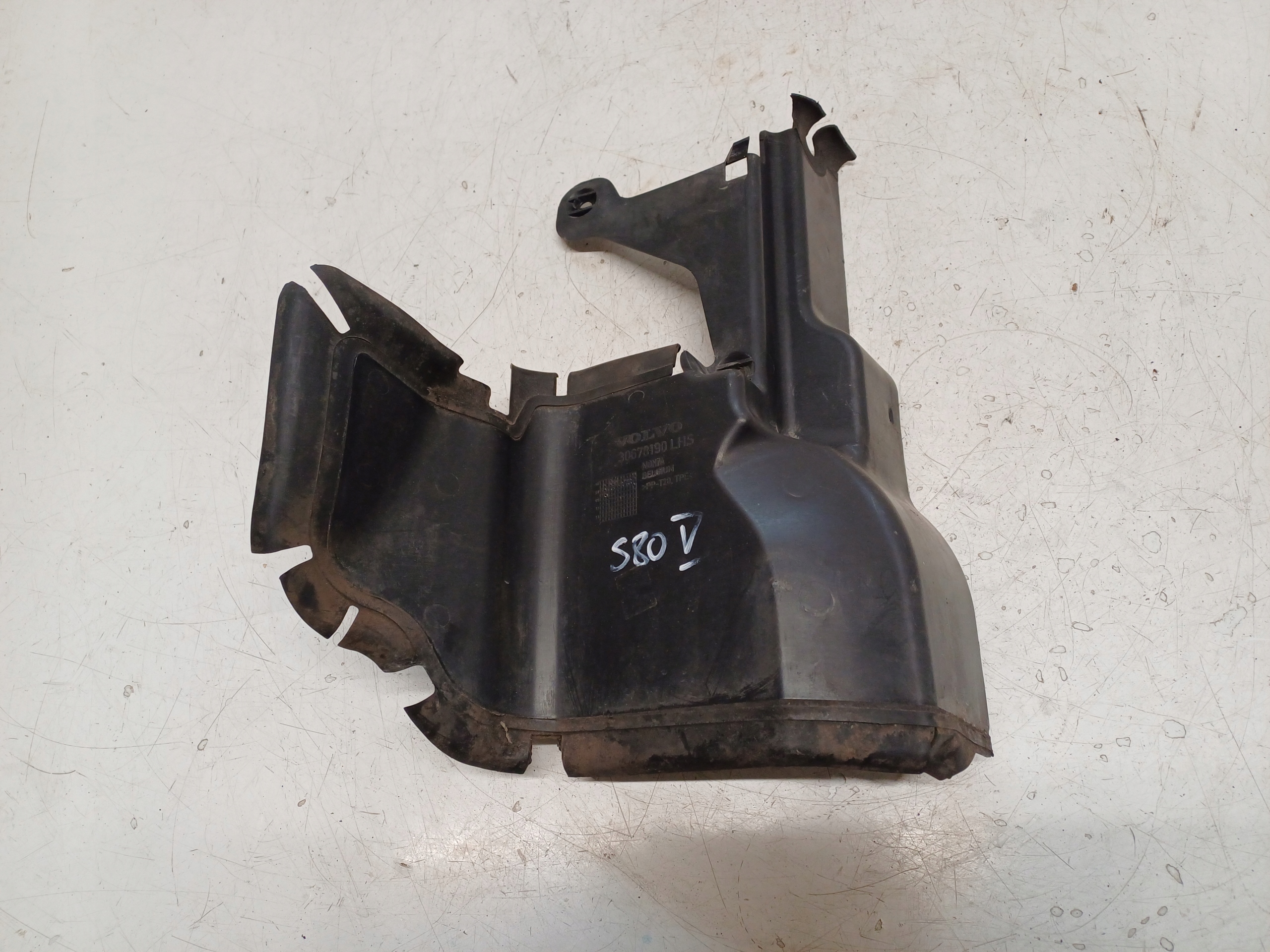 VOLVO S80 2 II V70 III 06- KIEROWNICA POWIETRZA LEWA PRAWA