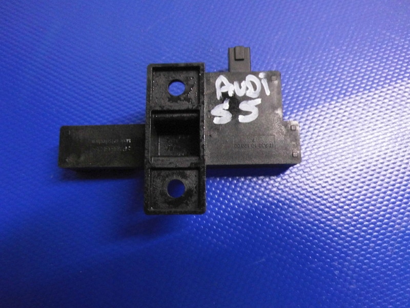 Antenne Module KESSY 8K0907247 AUDI A5 S5 8T 07-17R