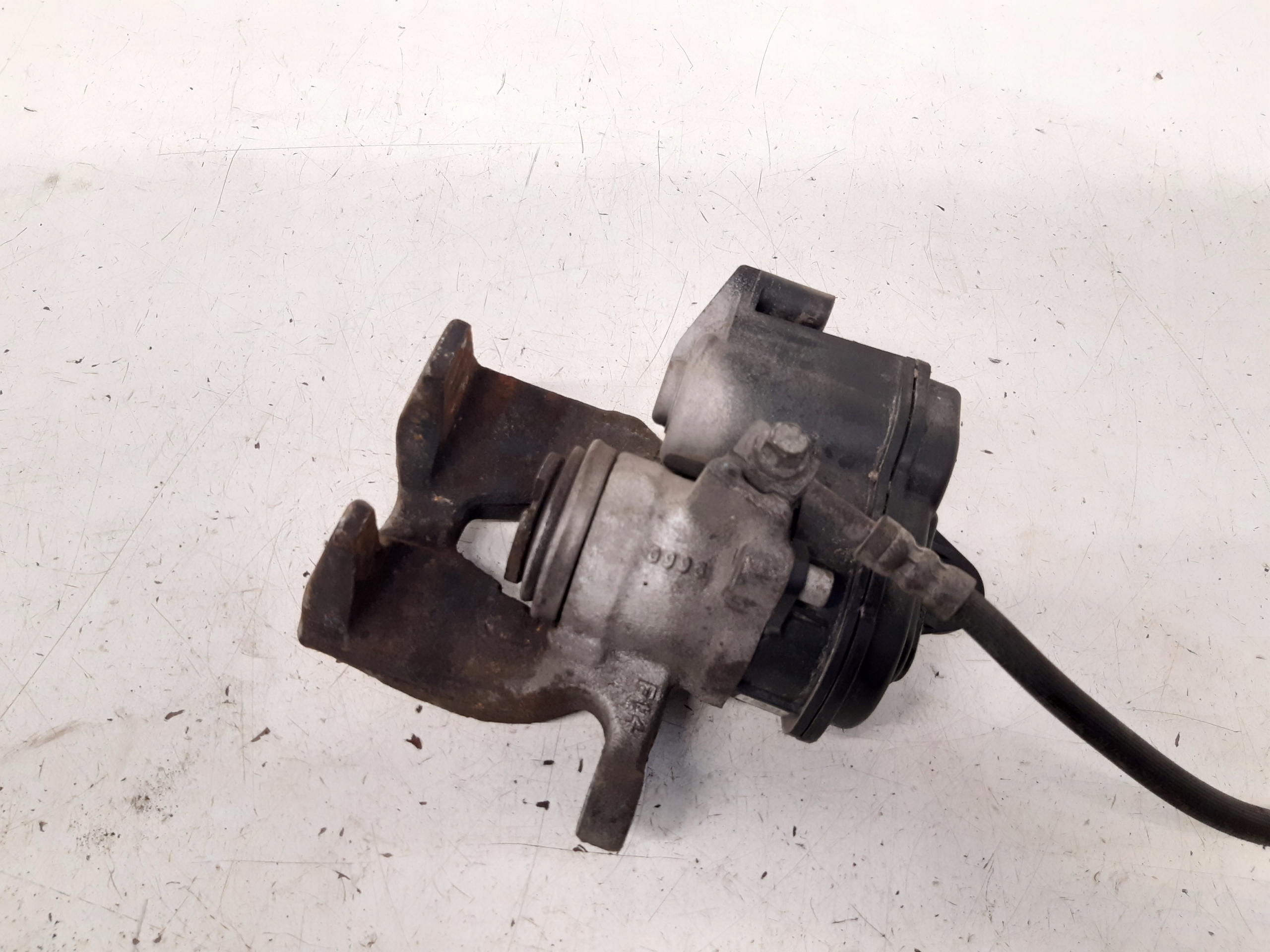 caliper brake left rear part 8W0615405AA Audi A4 B9