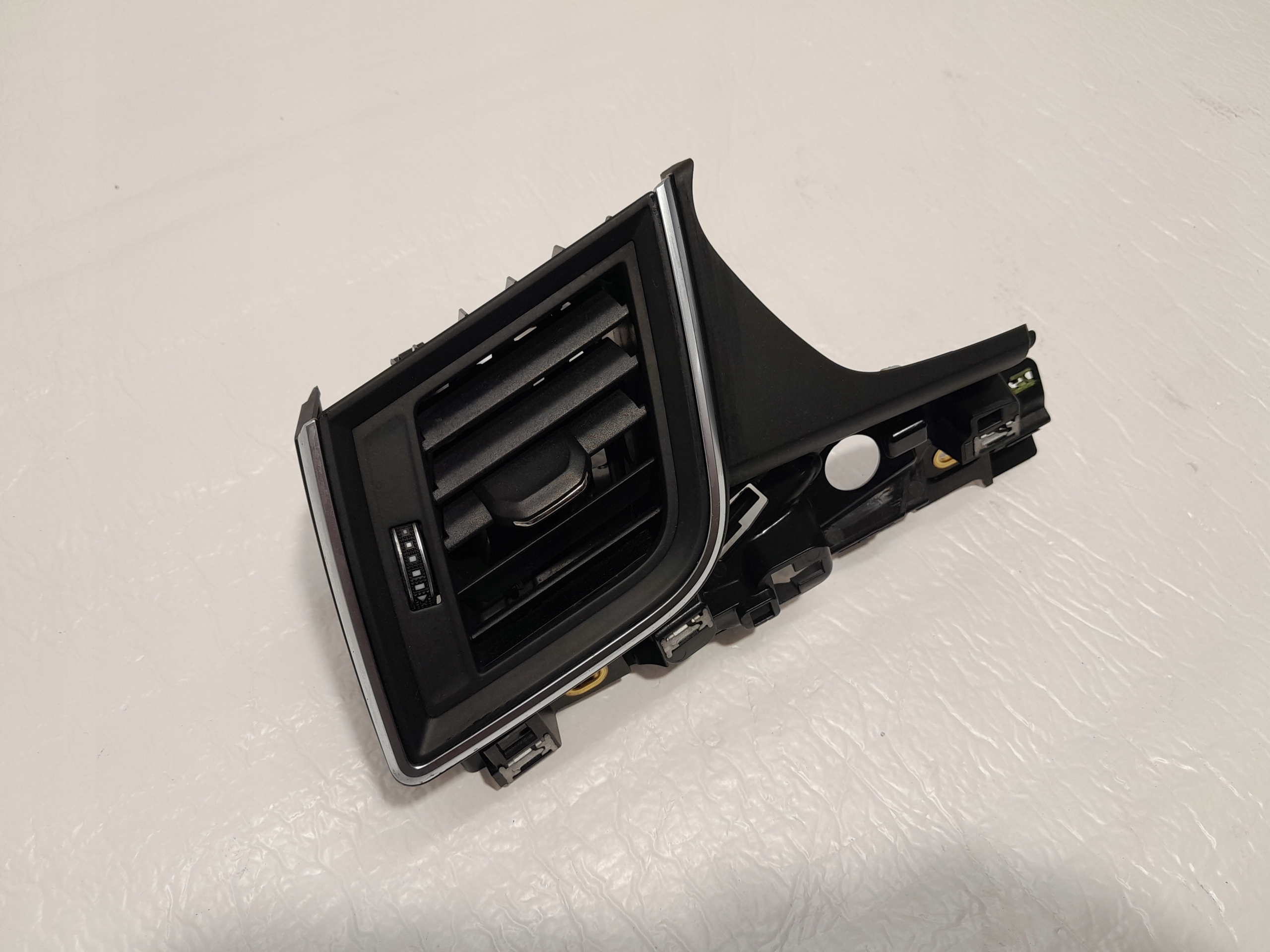 AUDI Q5 80A grid air conditioning devices consoles left 80B820901