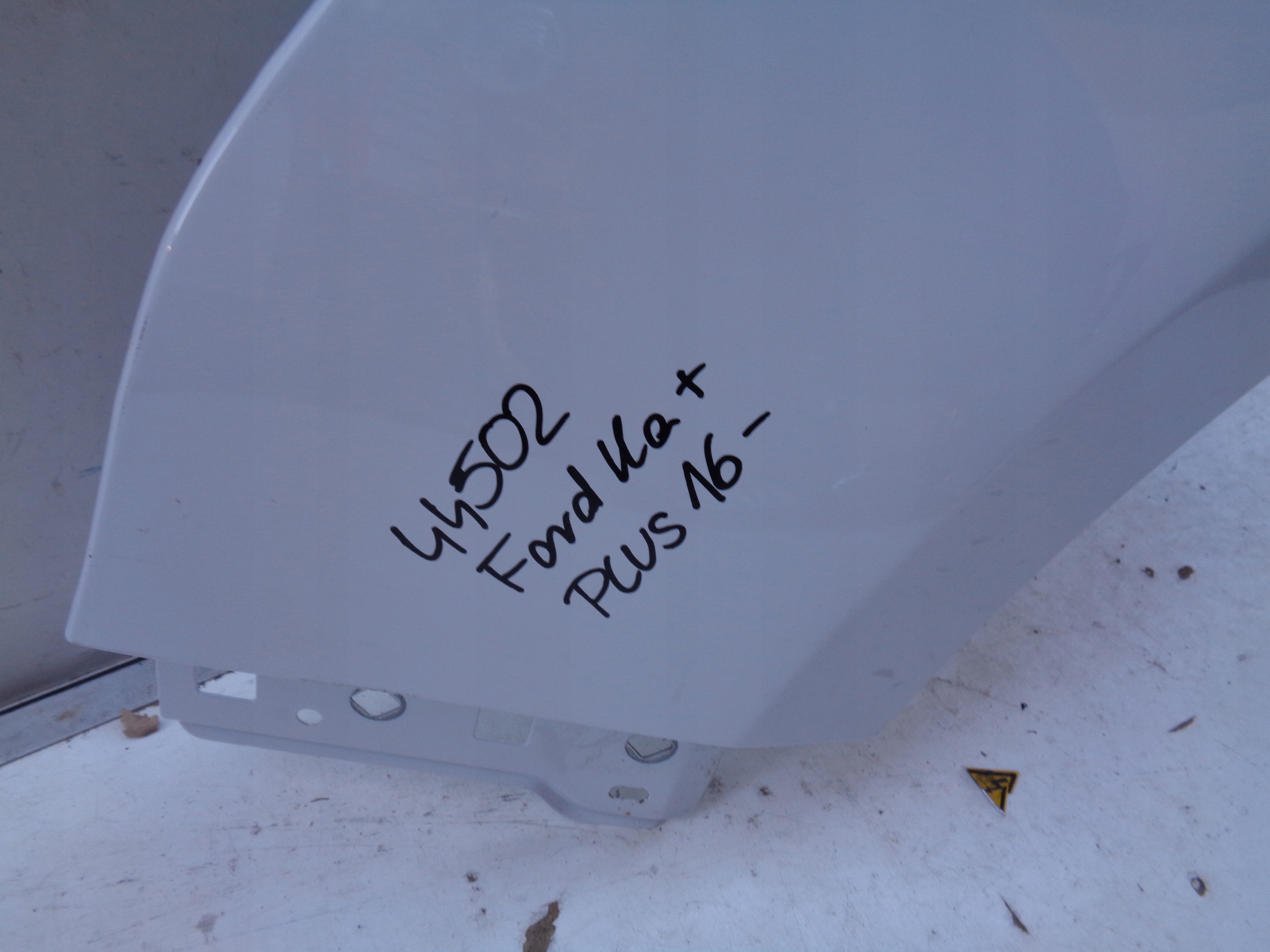 fender left front FORD KA + plus 16- NR 44502