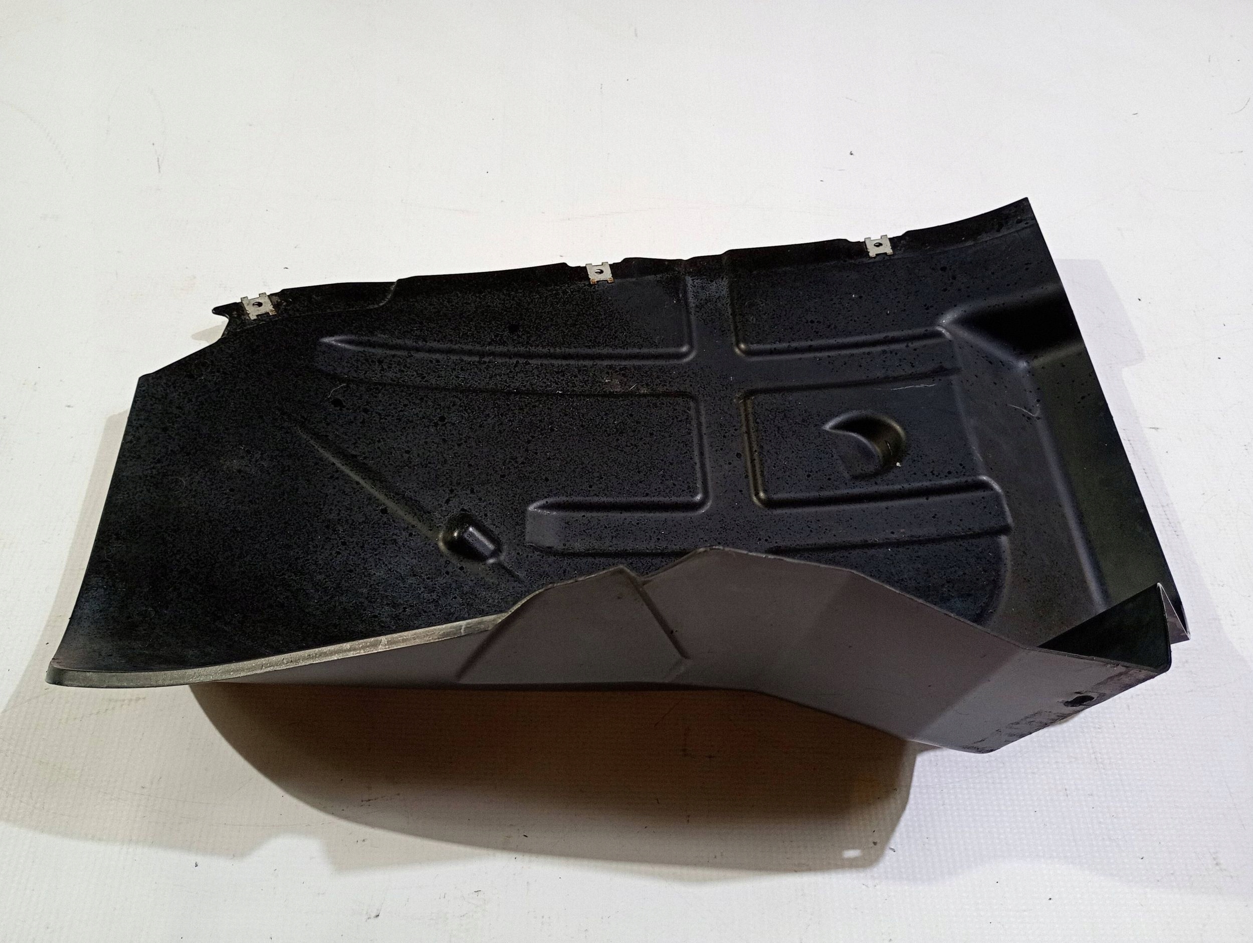 mudguard left rear part rear. left Dodge RAM 1500 2019