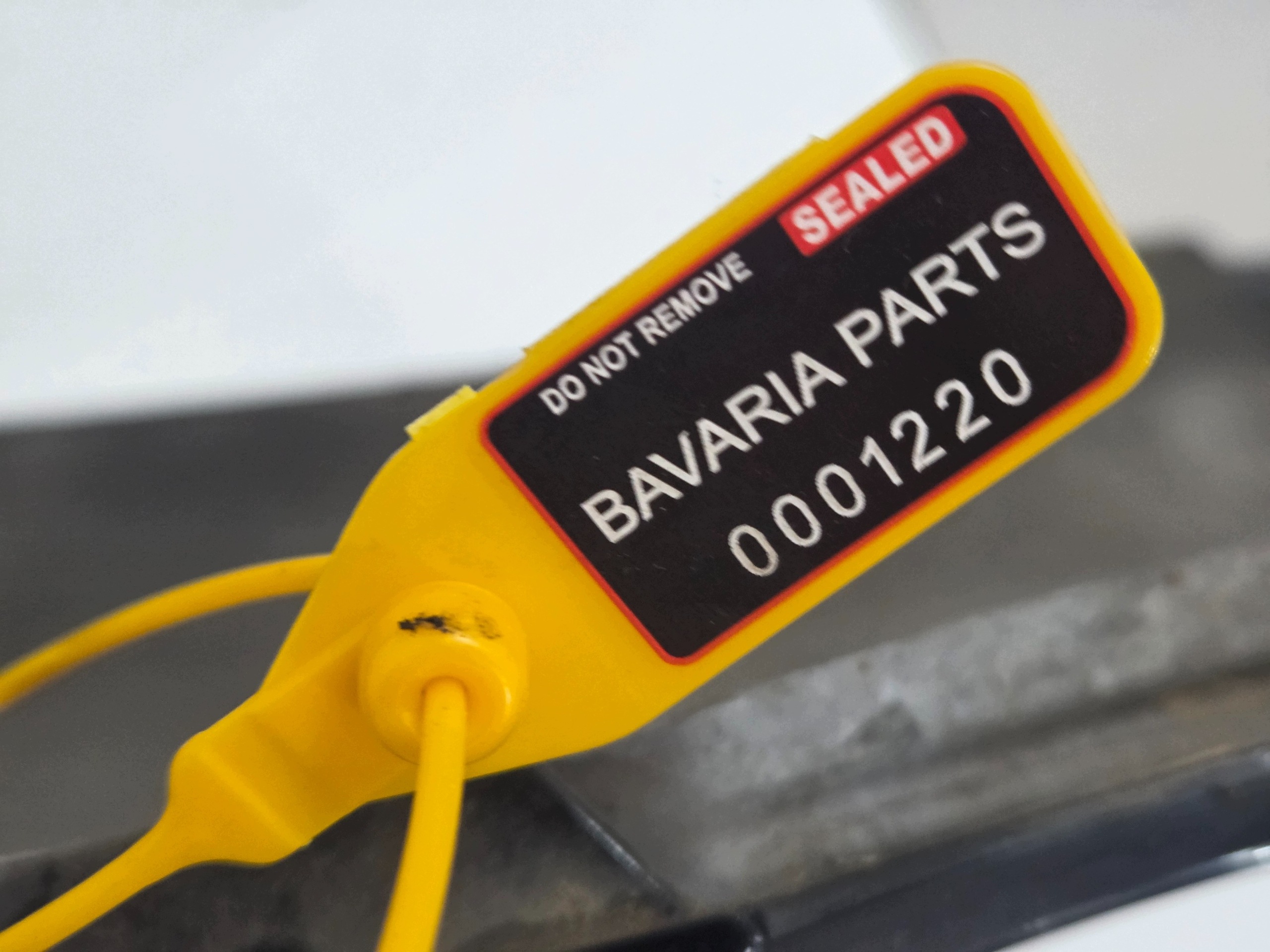 bumper rear BMW E61 M PAKIET CARBONSCHWARZ 7918447